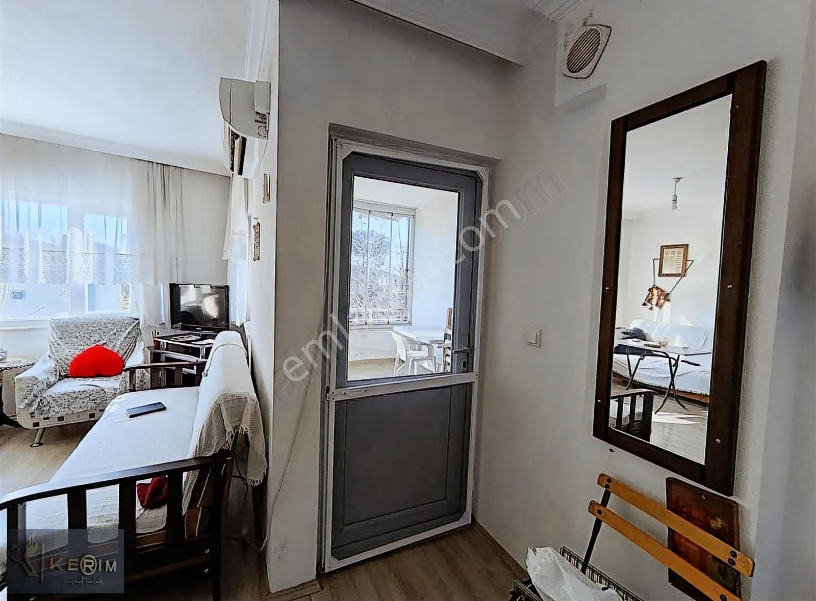 Kerim'den Satılık Küçükkuyu'da Denize 100mt 2+1 Eşyalı Daire - Görsel 17