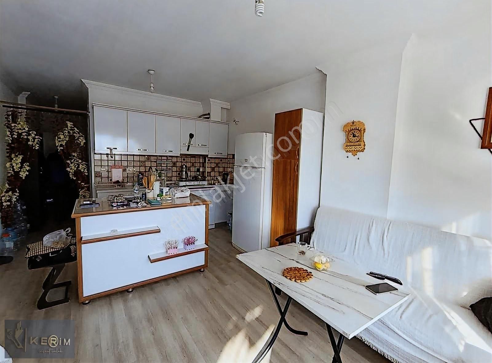 Kerim'den Satılık Küçükkuyu'da Denize 100mt 2+1 Eşyalı Daire - Görsel 26