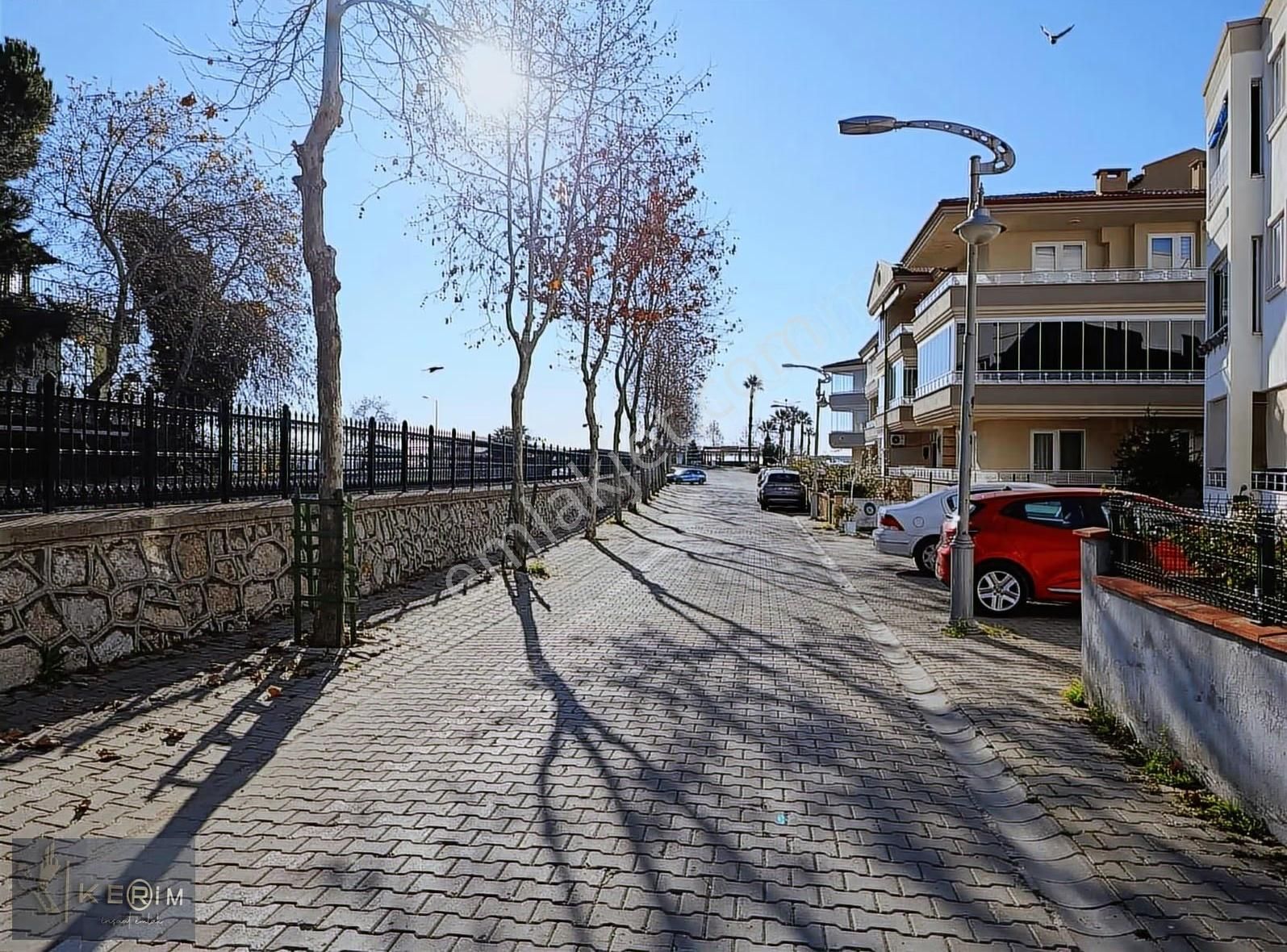 Kerim'den Satılık Küçükkuyu'da Denize 100mt 2+1 Eşyalı Daire - Görsel 27