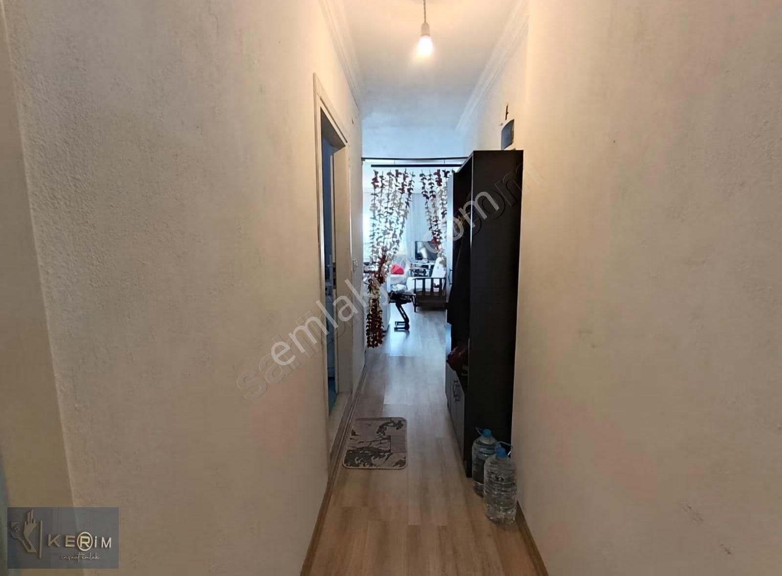 Kerim'den Satılık Küçükkuyu'da Denize 100mt 2+1 Eşyalı Daire - Görsel 2