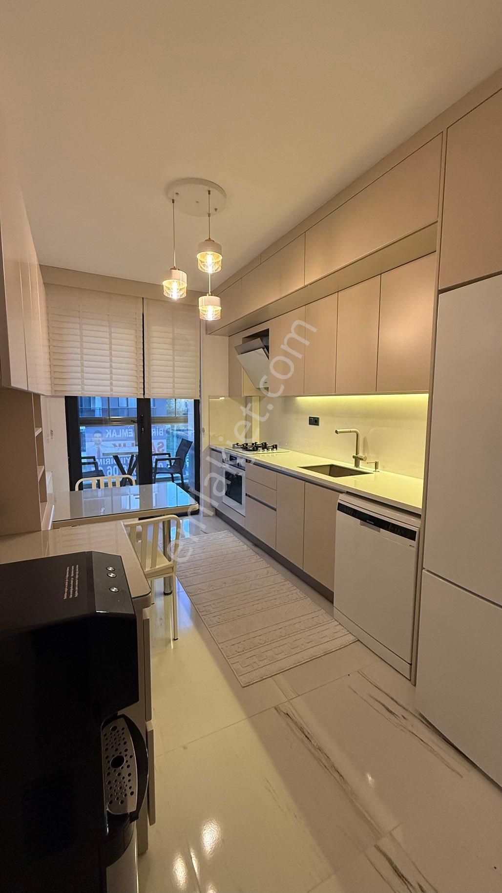 Pendik Panorama Sitesinde Özel Dizayn İle Tasarlanmış 3+1 Daire - Görsel 11