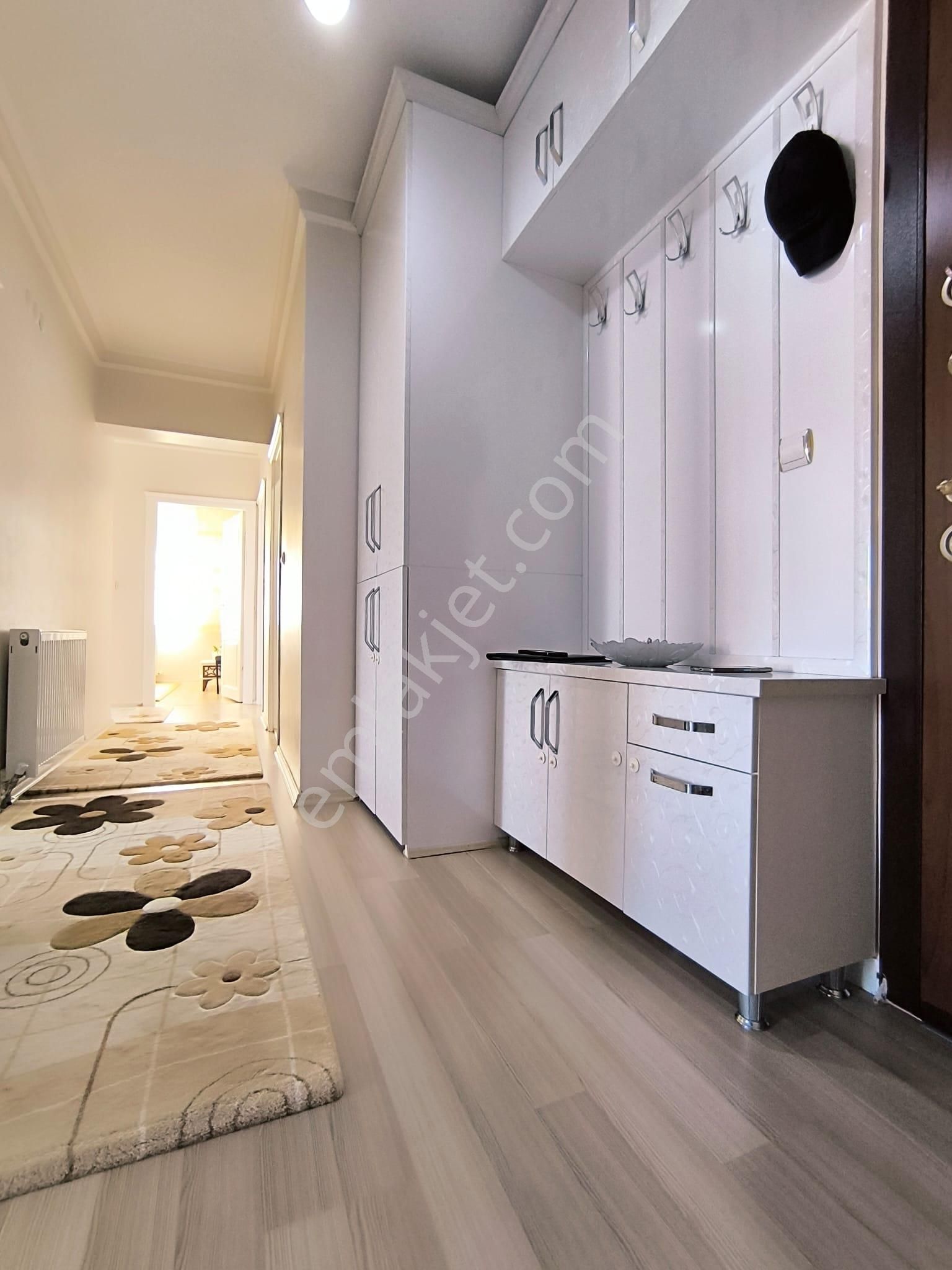 Sincan Yenikentte Satılık 3+1 Park Karşısı Çift Balkonlu Geniş Masrafsız Daire - Görsel 16