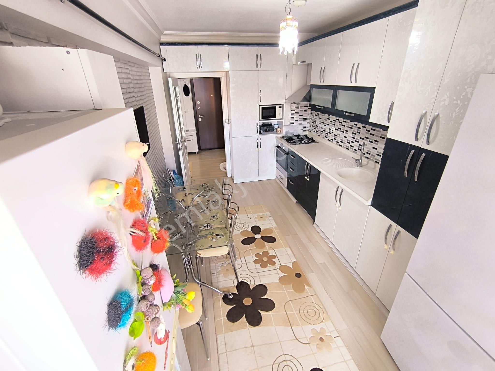 Sincan Yenikentte Satılık 3+1 Park Karşısı Çift Balkonlu Geniş Masrafsız Daire - Görsel 7