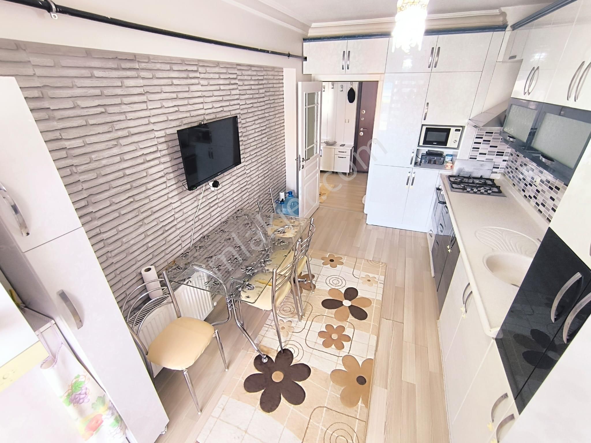 Sincan Yenikentte Satılık 3+1 Park Karşısı Çift Balkonlu Geniş Masrafsız Daire - Görsel 5