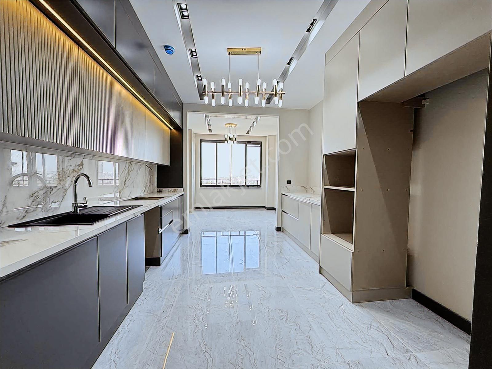 Ayalp'ten Harika Cepheye Sahip 3.5+1 - Görsel 18