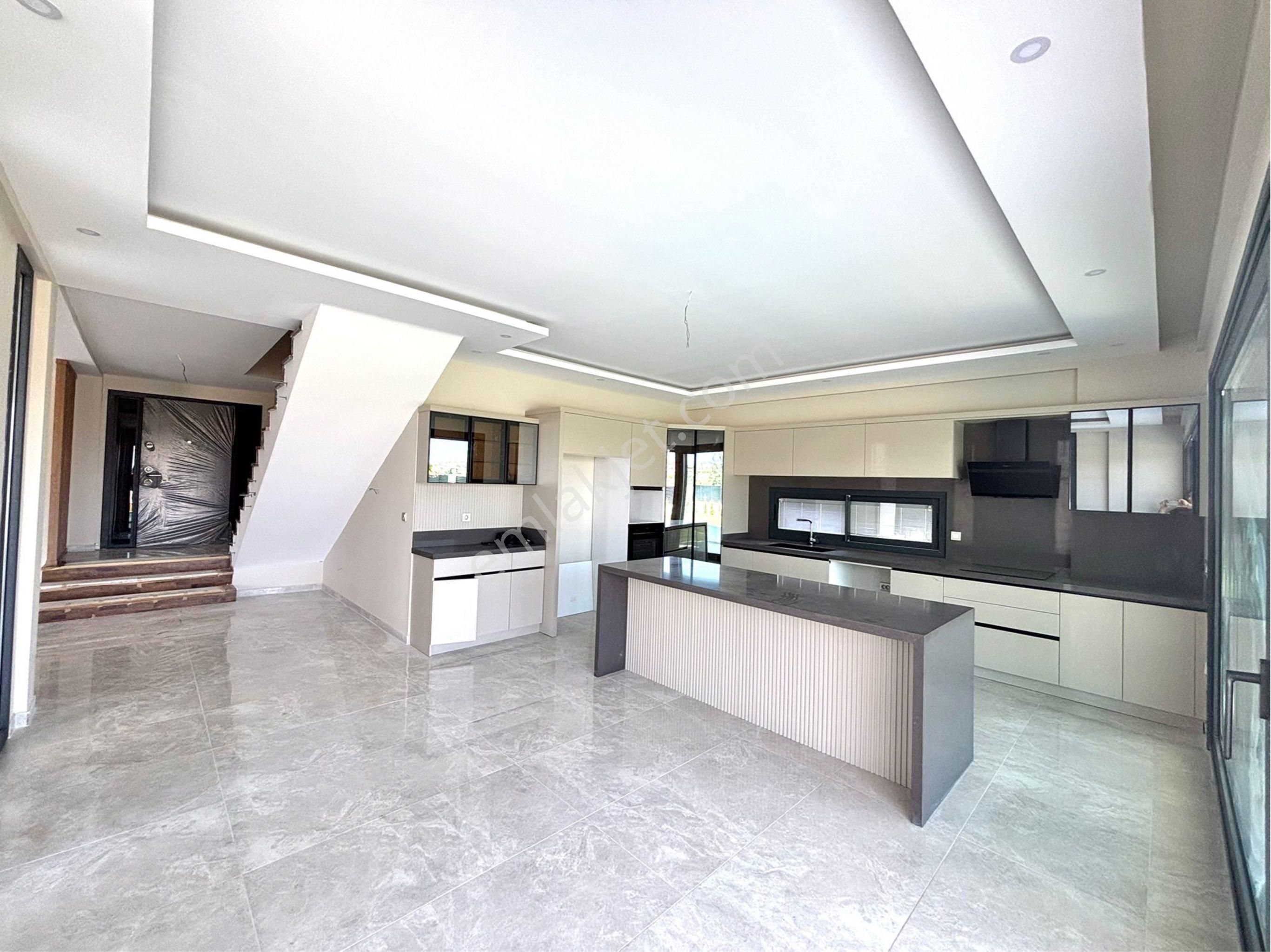 Müstakil Bağımsız 1 Dönüm İçinde 4+1 Özel Havuzlu Lüks Satılık Villa - Görsel 3