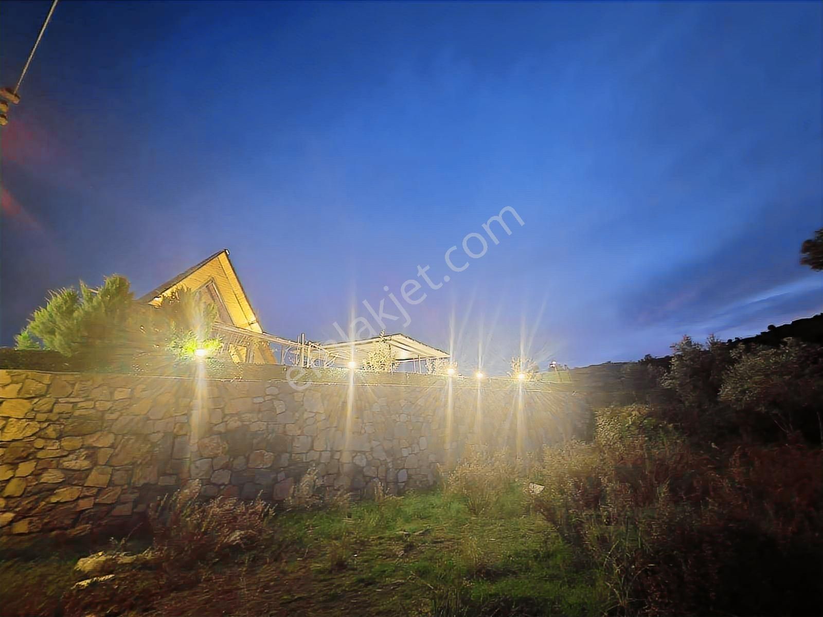 Son Fiyat - Göcek'te 235 M2 Arsada 115 M2 Eşyalı 2+1 Ahşap Ev - Görsel 23