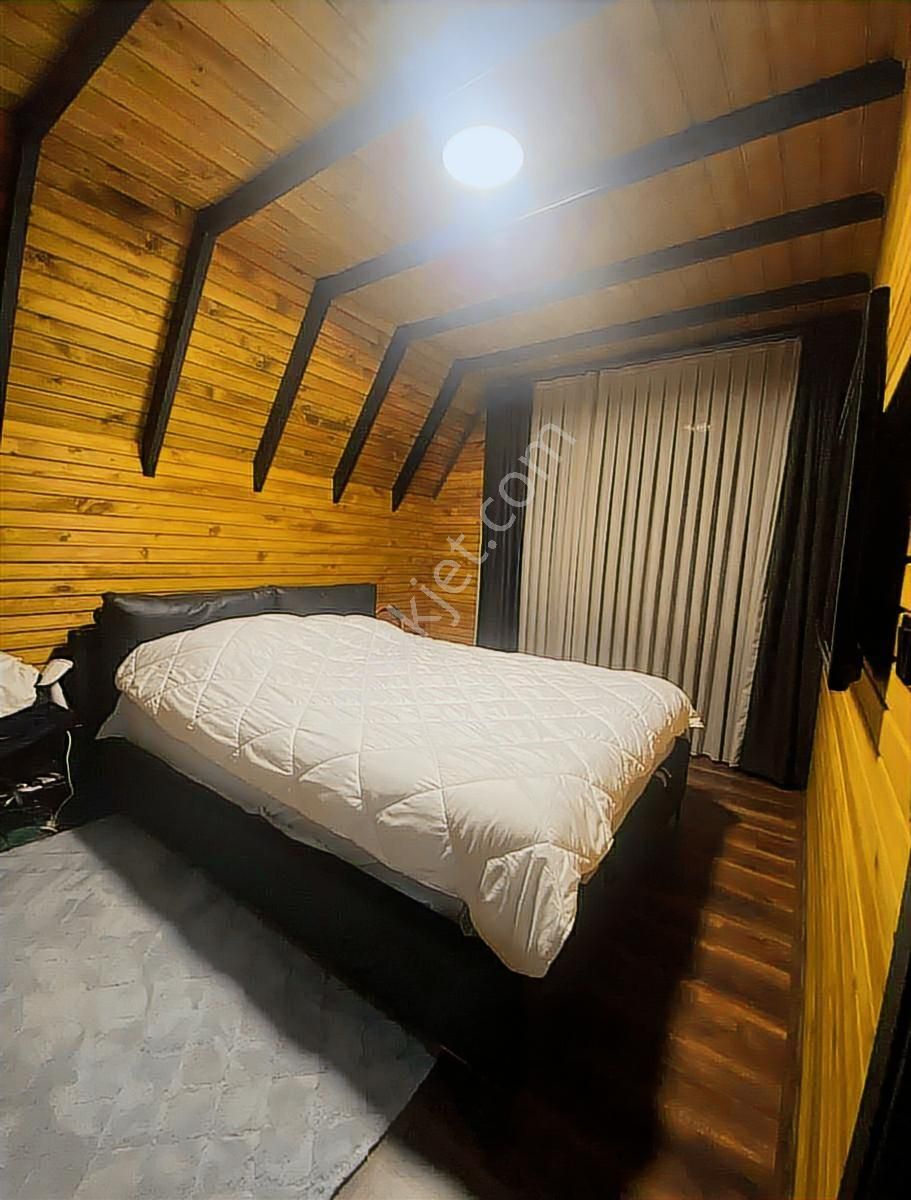 Son Fiyat - Göcek'te 235 M2 Arsada 115 M2 Eşyalı 2+1 Ahşap Ev - Görsel 5