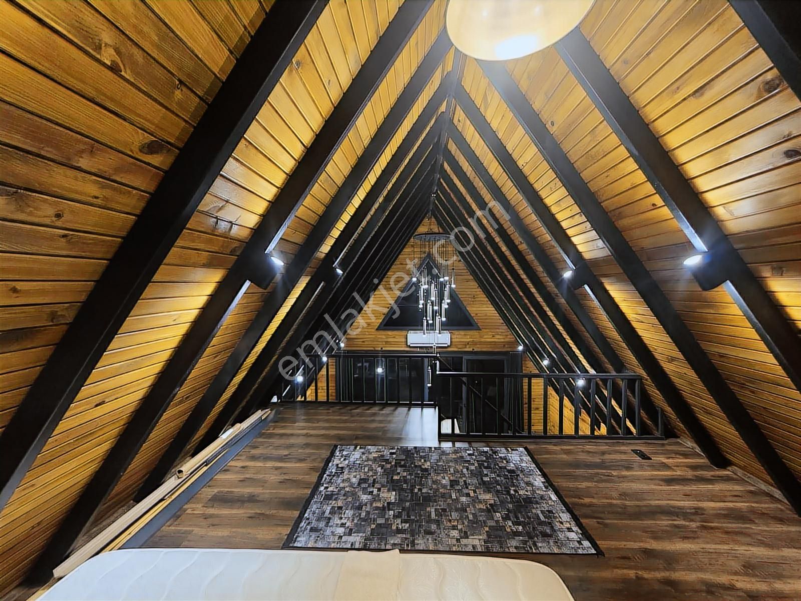 Son Fiyat - Göcek'te 235 M2 Arsada 115 M2 Eşyalı 2+1 Ahşap Ev - Görsel 27