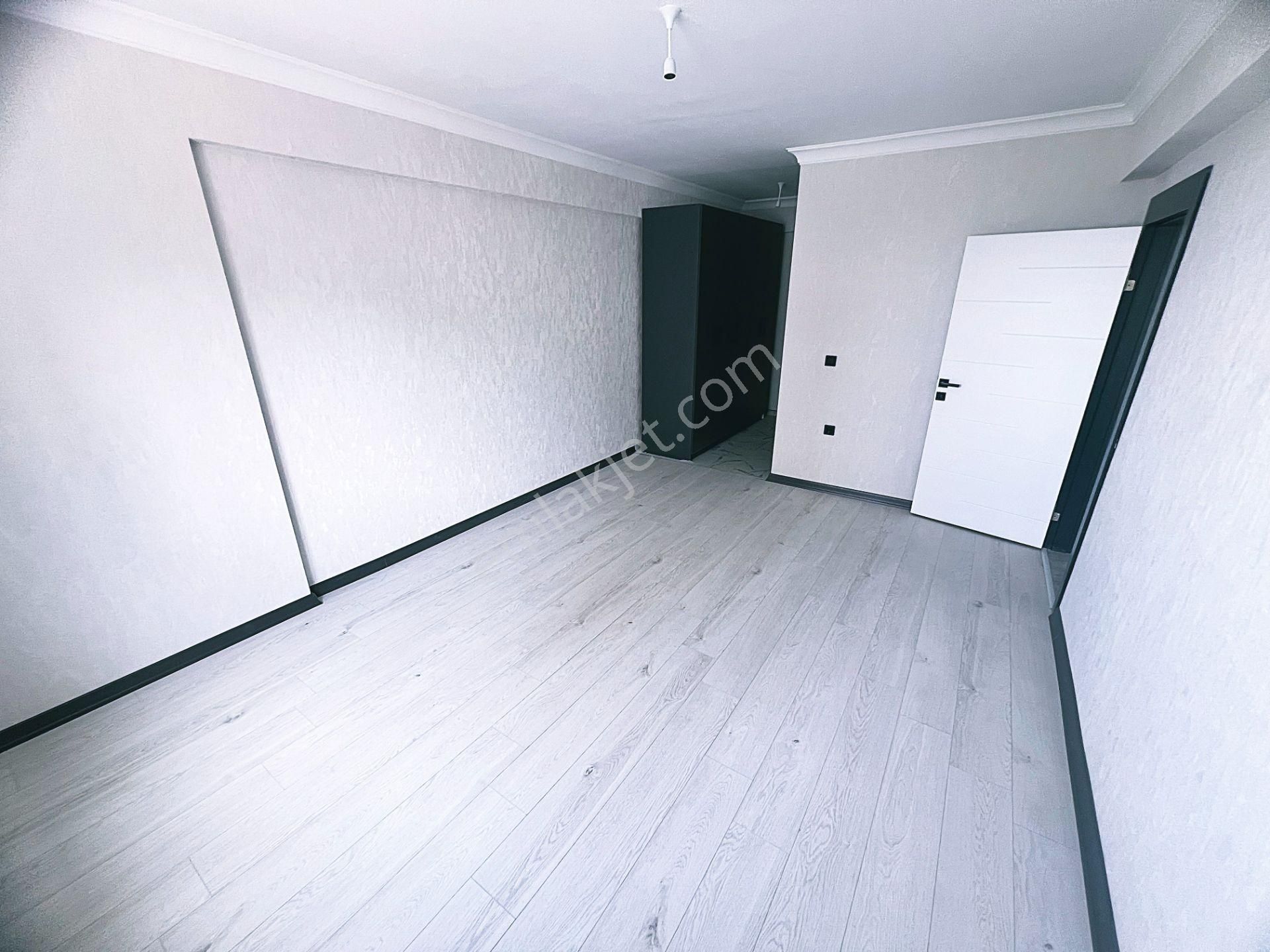 Çiğdemtepe Selim Cad Yanı Park Manz.güney Cephe Sıfır 3+1 Daire - Görsel 33