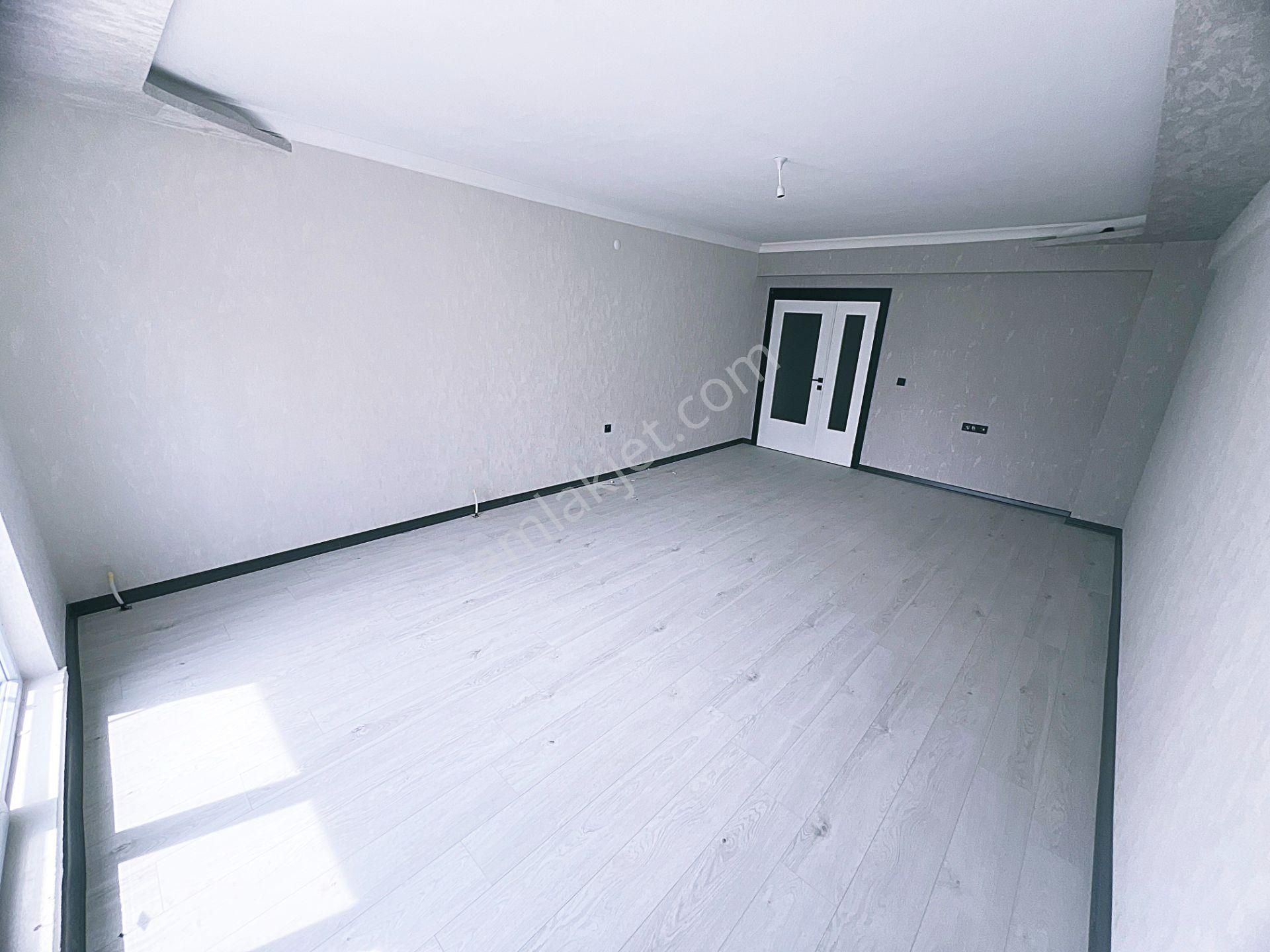 Çiğdemtepe Selim Cad Yanı Park Manz.güney Cephe Sıfır 3+1 Daire - Görsel 17