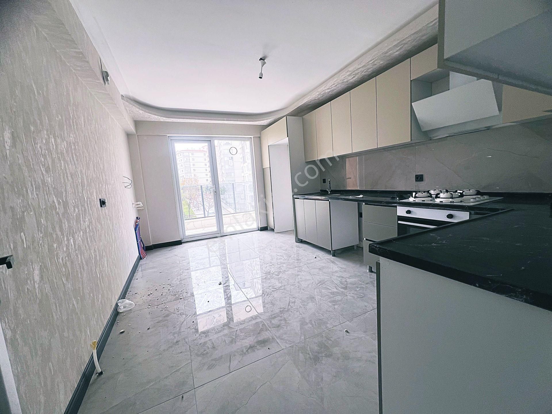 Çiğdemtepe Selim Cad Yanı Park Manz.güney Cephe Sıfır 3+1 Daire