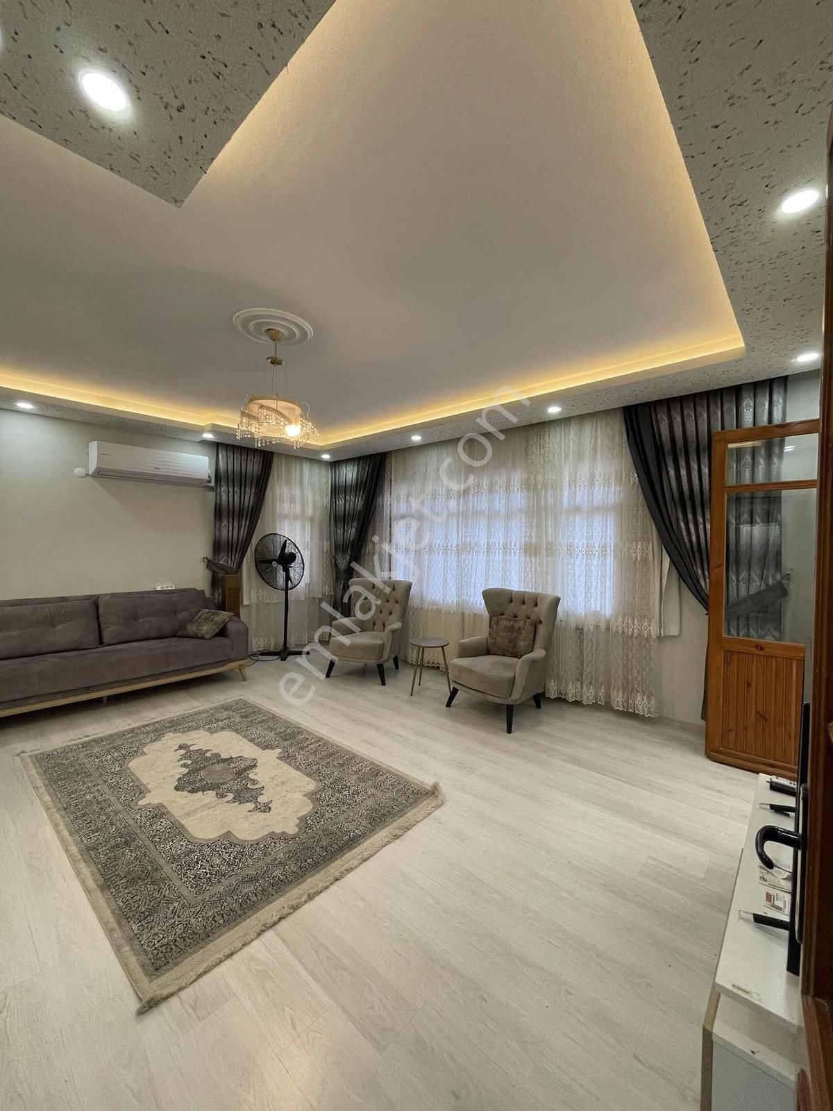 3+1 Arakat Geniş Arsa Payı Yüksek Temiz Merkezi Konumlu Daire - Görsel 17