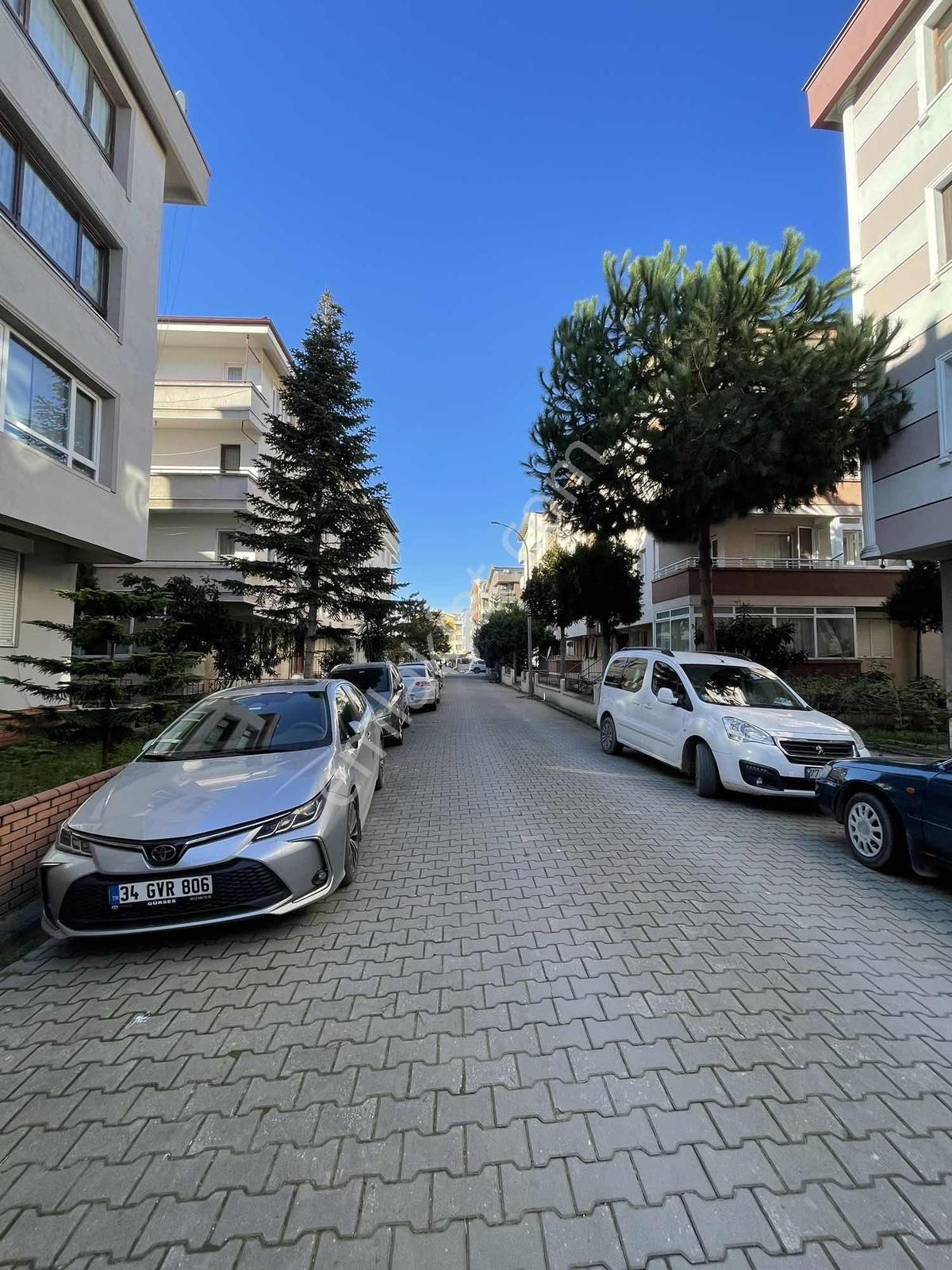 3+1 Arakat Geniş Arsa Payı Yüksek Temiz Merkezi Konumlu Daire - Görsel 21
