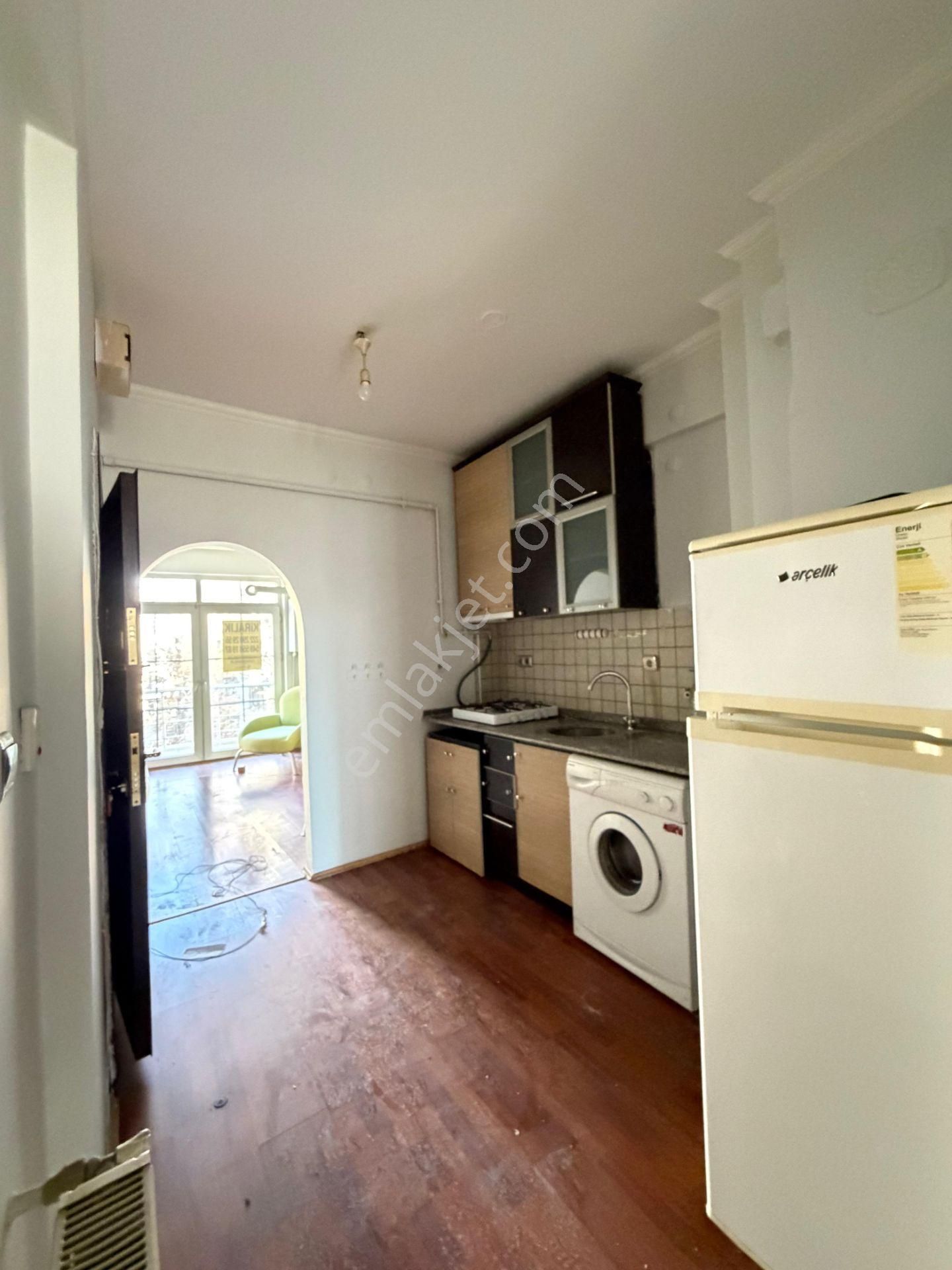 Akademi'den Cadde Yakını Balkonlu Eşyalı 1+1 Kiralık Daire - Görsel 6