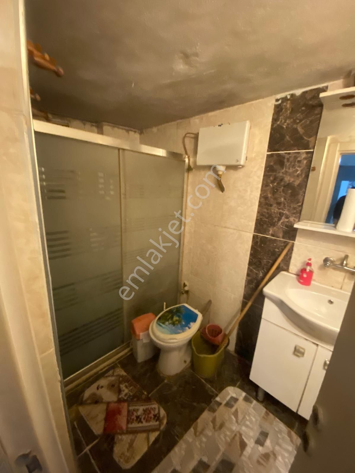 Buca Şirinyer Laleli Mahallesi//uçanyolyakını/menderes Caddesi Arkasında//izbana Yakın//3+1/bahçeli - Görsel 6