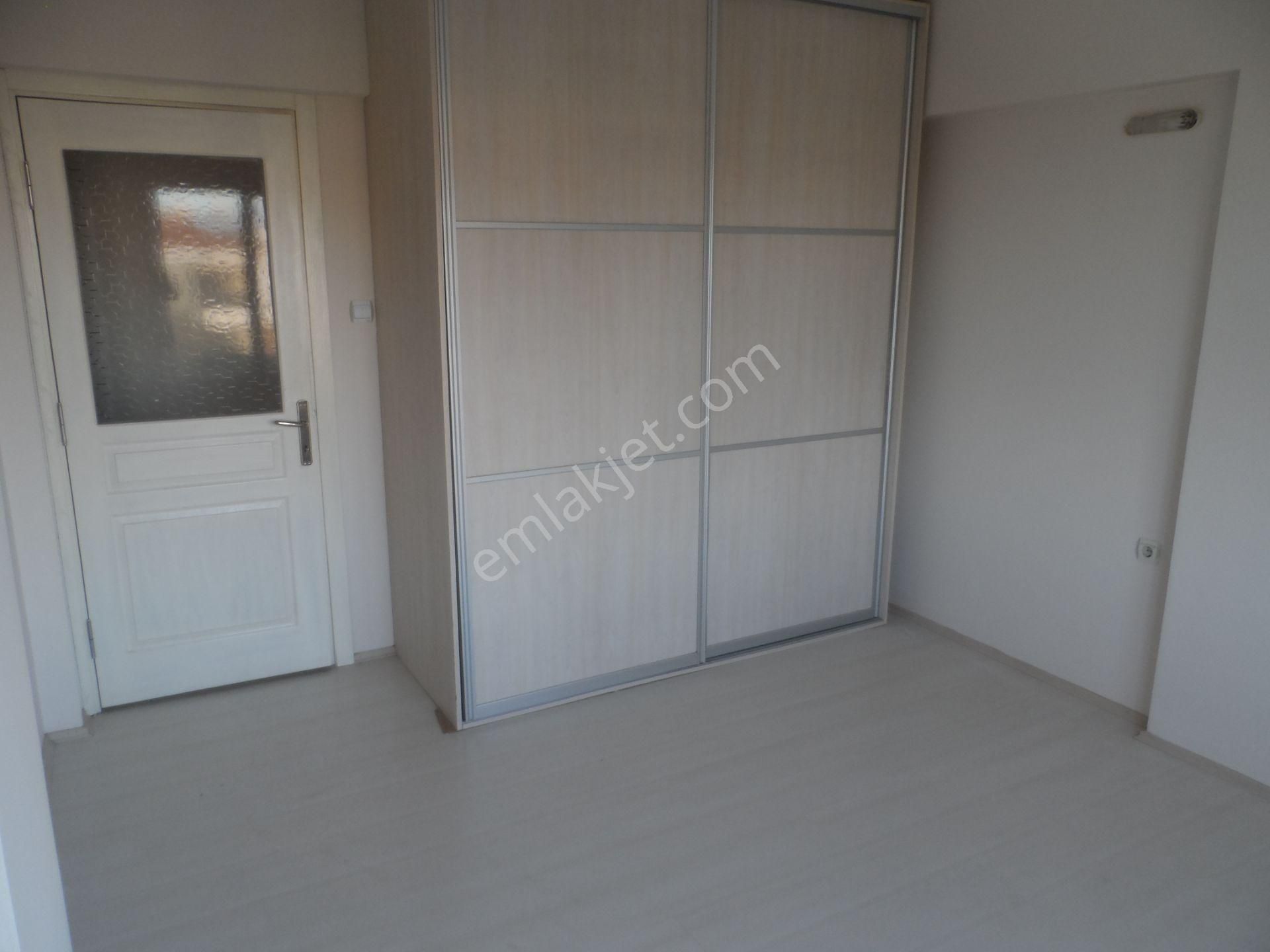 Nazilli Ege Emlak Ofisinden Zafer Mh. Site İçinde, Doğalgaz Kombili, Açık Otoparklı Kiralık Daire - Görsel 19