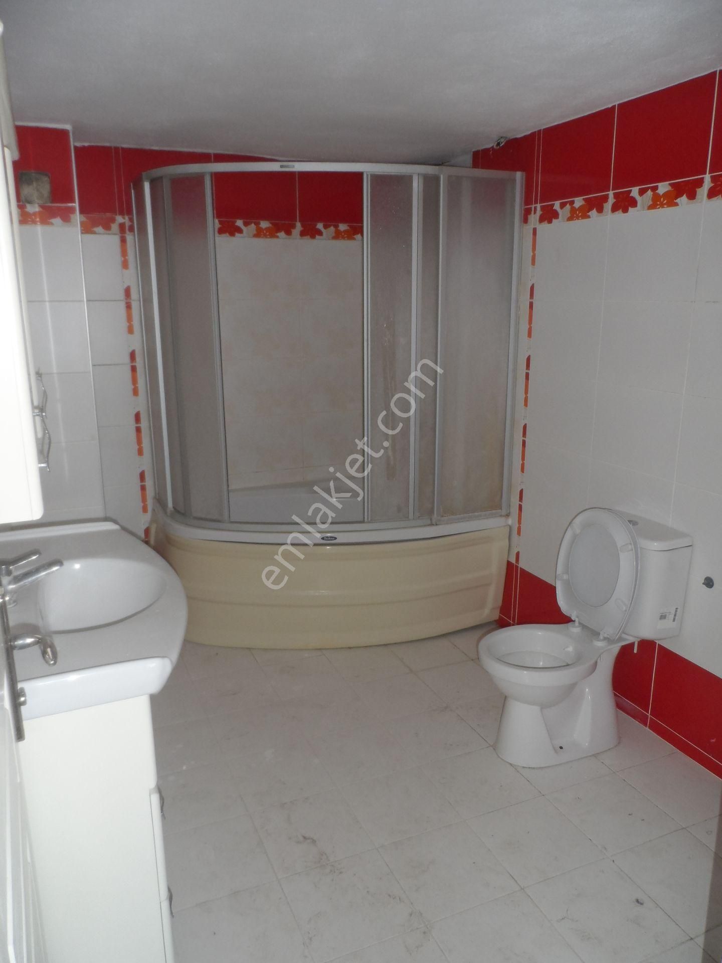 Nazilli Ege Emlak Ofisinden Zafer Mh. Site İçinde, Doğalgaz Kombili, Açık Otoparklı Kiralık Daire - Görsel 31