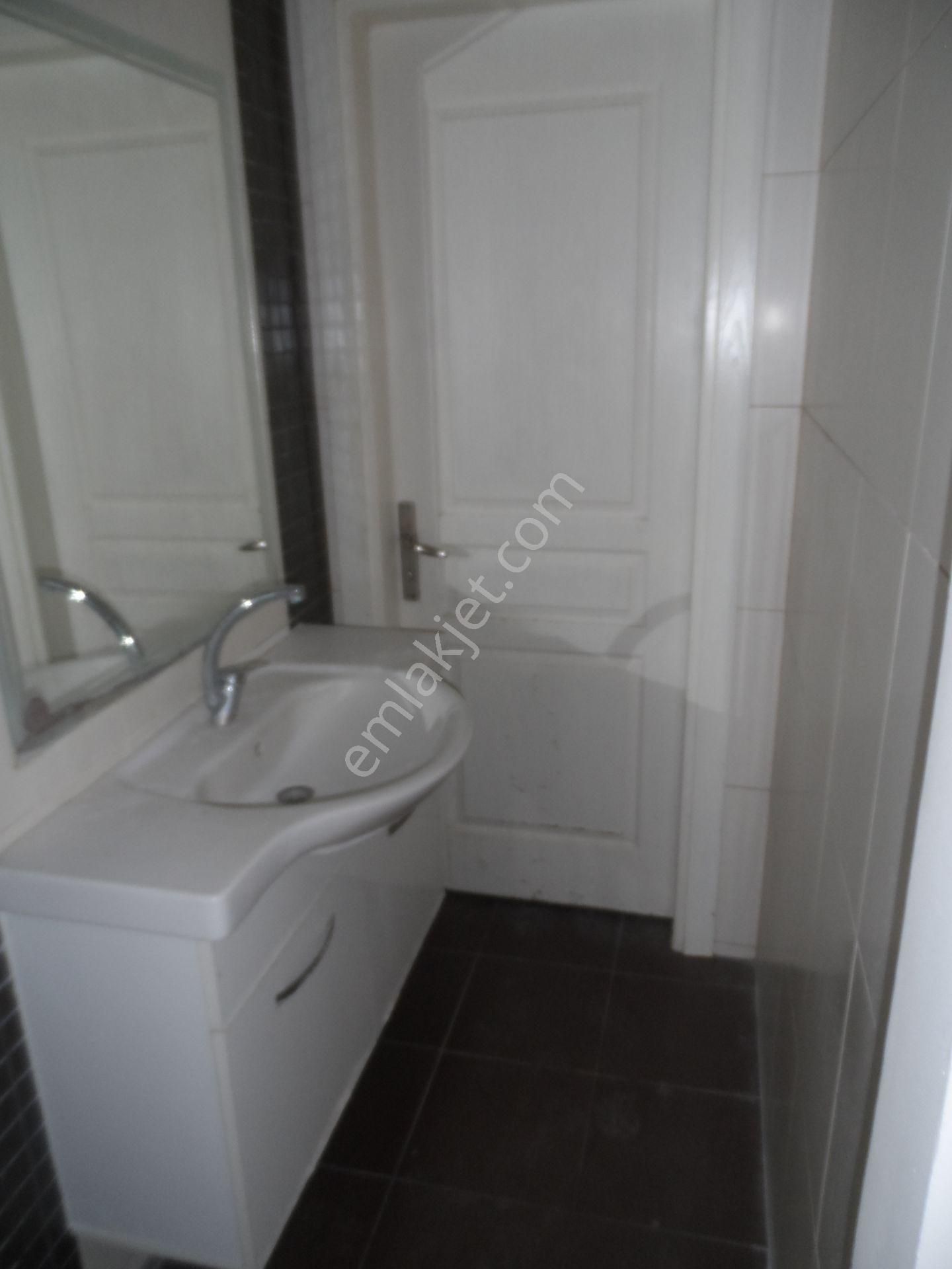 Nazilli Ege Emlak Ofisinden Zafer Mh. Site İçinde, Doğalgaz Kombili, Açık Otoparklı Kiralık Daire - Görsel 29