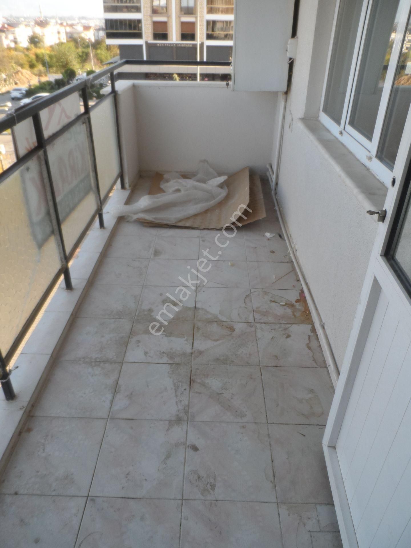 Nazilli Ege Emlak Ofisinden Zafer Mh. Site İçinde, Doğalgaz Kombili, Açık Otoparklı Kiralık Daire - Görsel 16