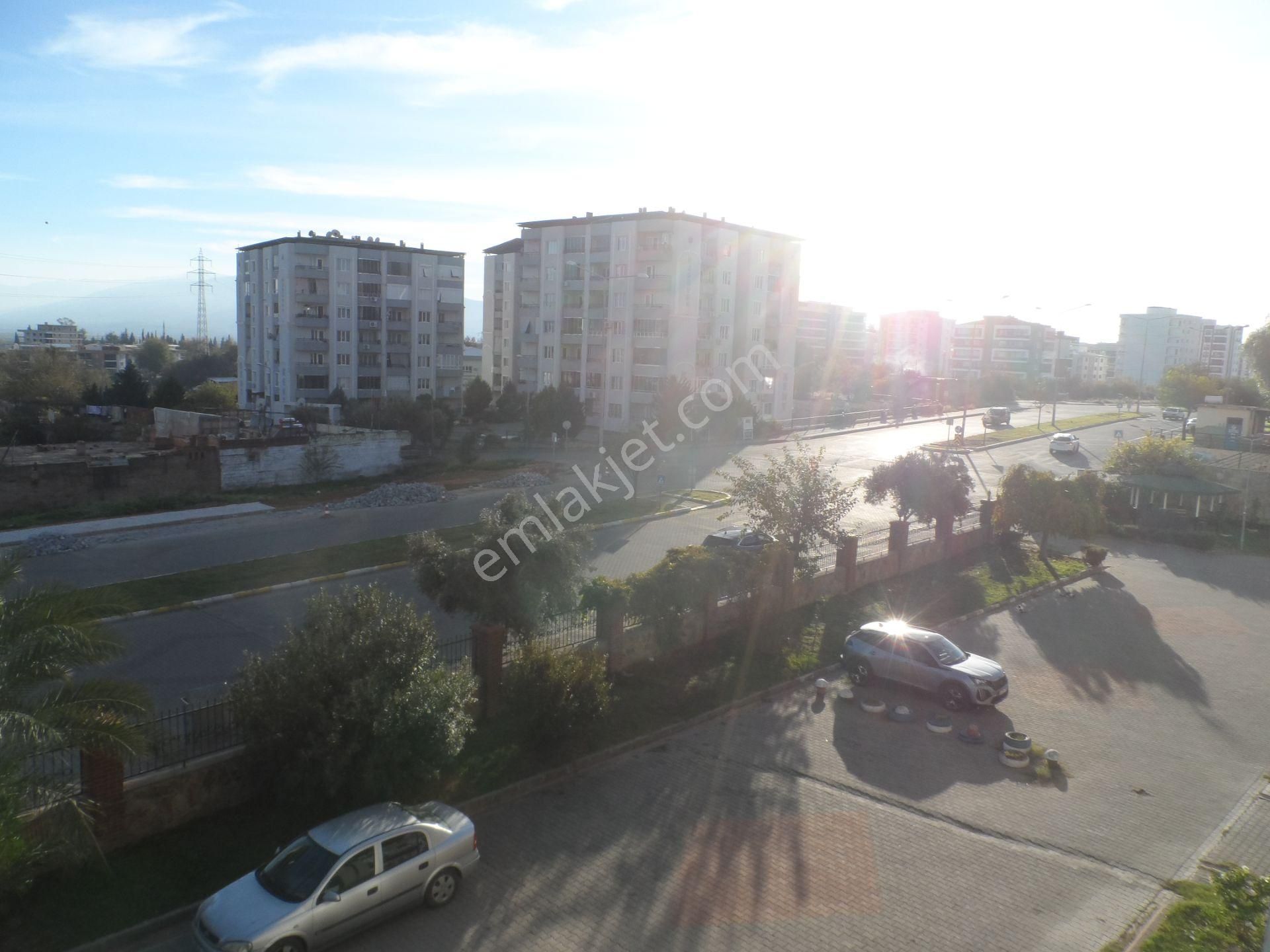 Nazilli Ege Emlak Ofisinden Zafer Mh. Site İçinde, Doğalgaz Kombili, Açık Otoparklı Kiralık Daire - Görsel 32