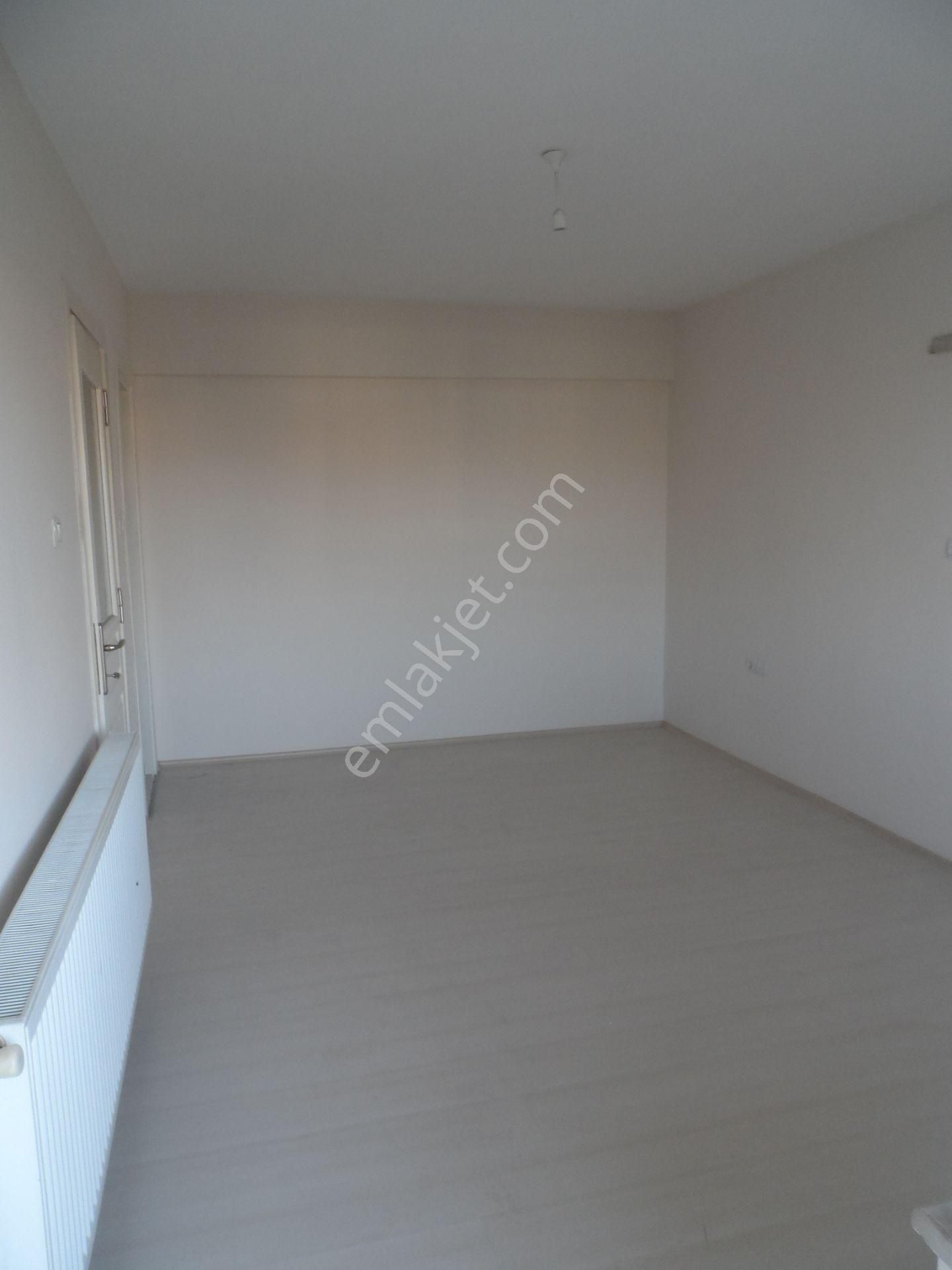 Nazilli Ege Emlak Ofisinden Zafer Mh. Site İçinde, Doğalgaz Kombili, Açık Otoparklı Kiralık Daire - Görsel 22