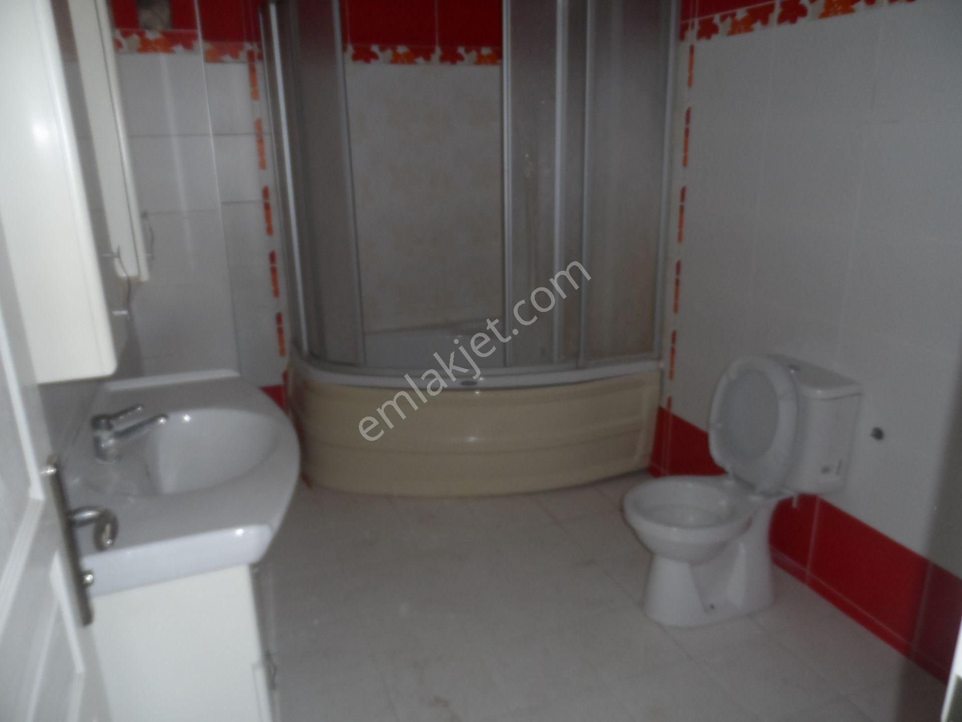 Nazilli Ege Emlak Ofisinden Zafer Mh. Site İçinde, Doğalgaz Kombili, Açık Otoparklı Kiralık Daire - Görsel 30