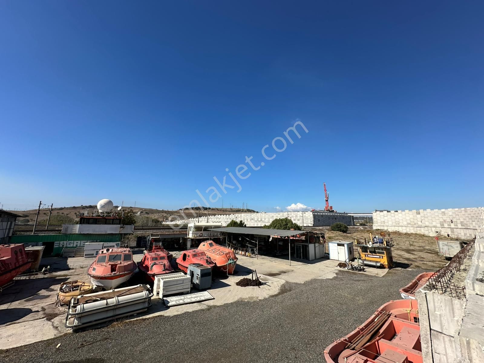 Siteler Mahallesinde 3734m2 Elektrik Ve Su Sorunu Olmayan Tarla - Görsel 3