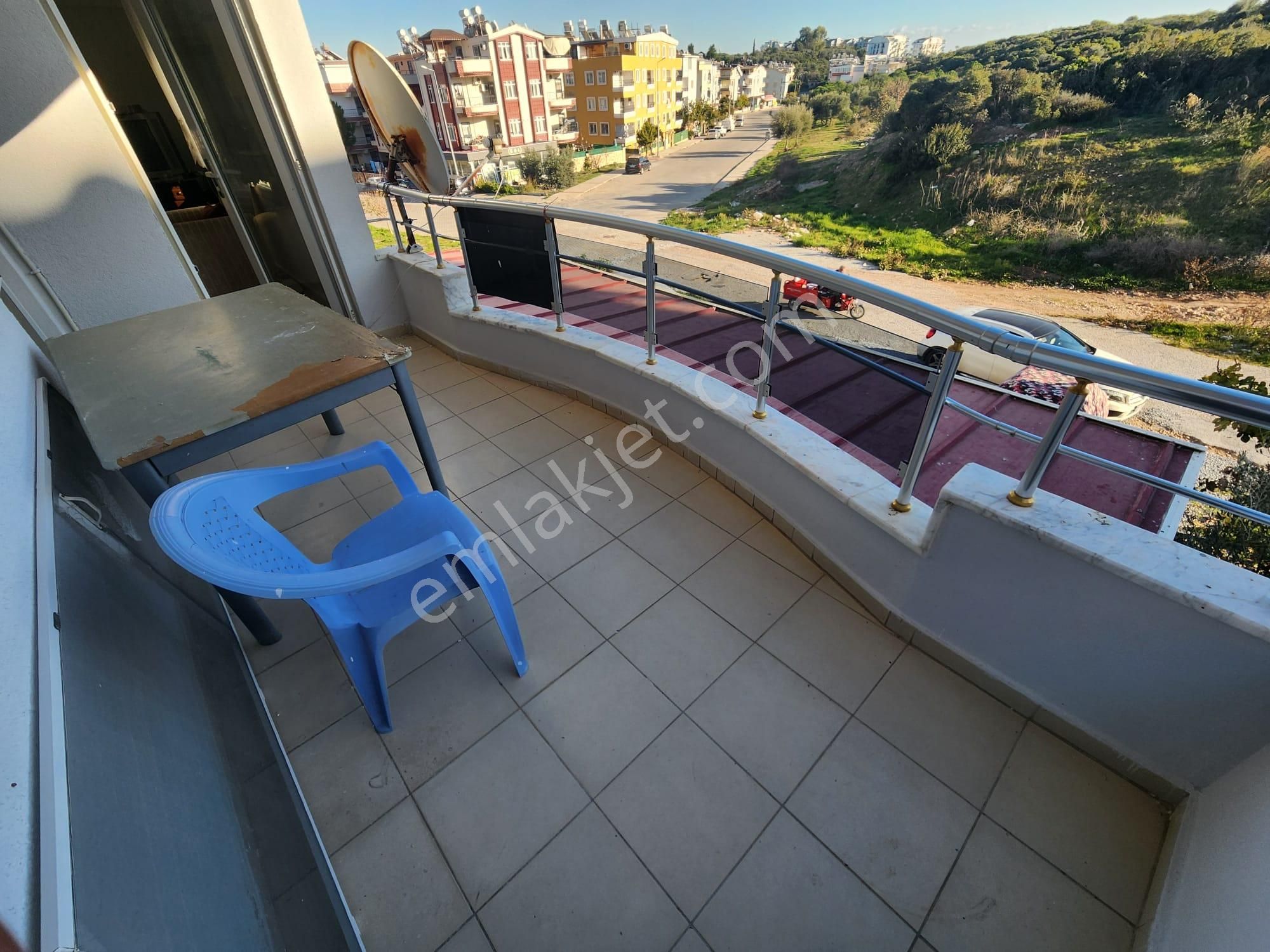 Altınkum Mah.denize Yakın Bulvara Yürüme Mesafesinde Satılık Kısmı Eşyalı 2+1 Daire - Görsel 3