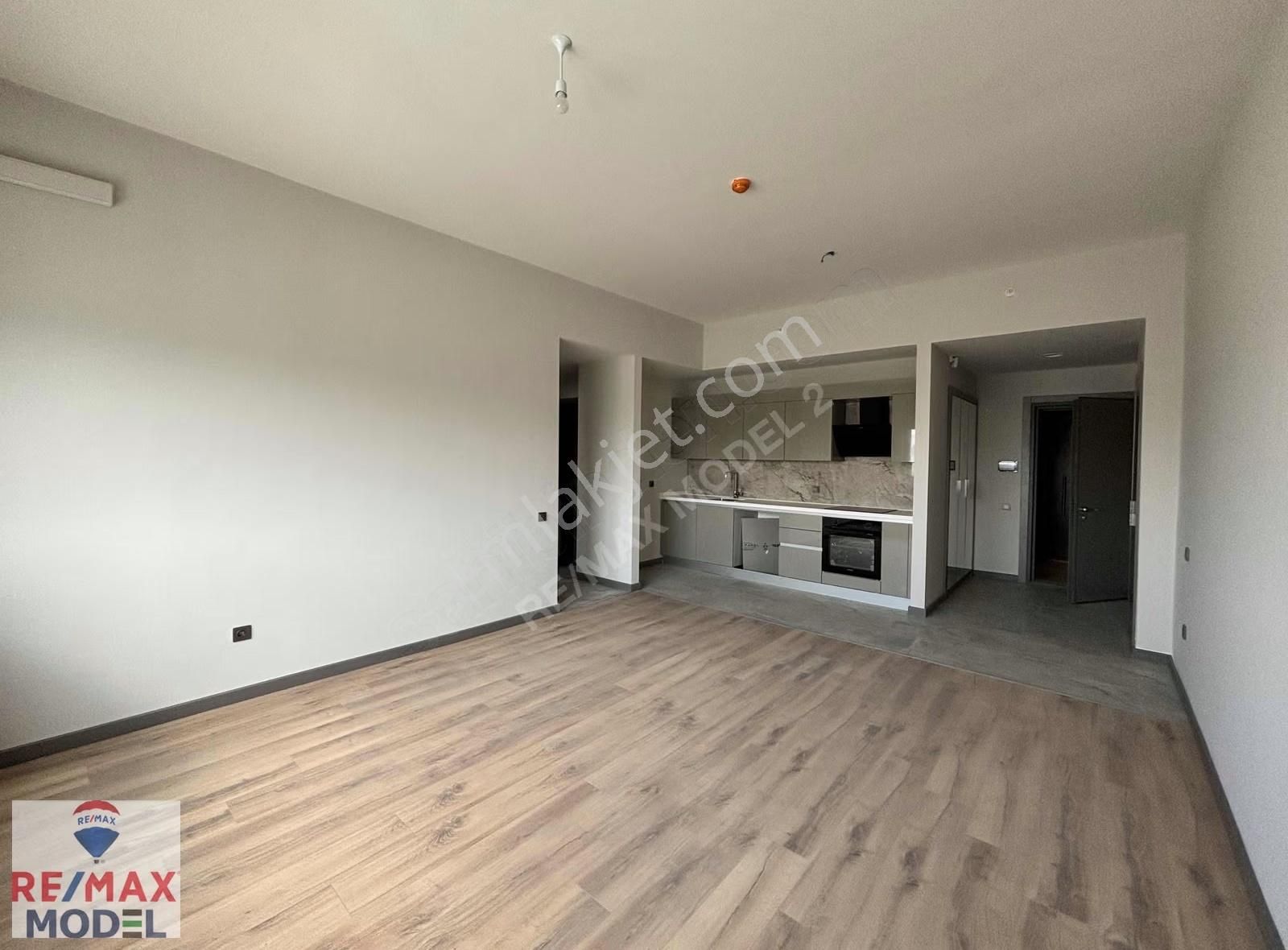 Remax Model Den Sinpaş Aqua City F2 Kulede 1+1 Satılık Daire - Görsel 7