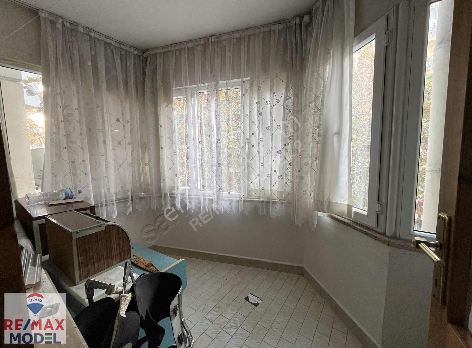 Remax Model Den Mimar Sinan Caddesinde 3+1 Ara Kat Satılık Daire - Görsel 7