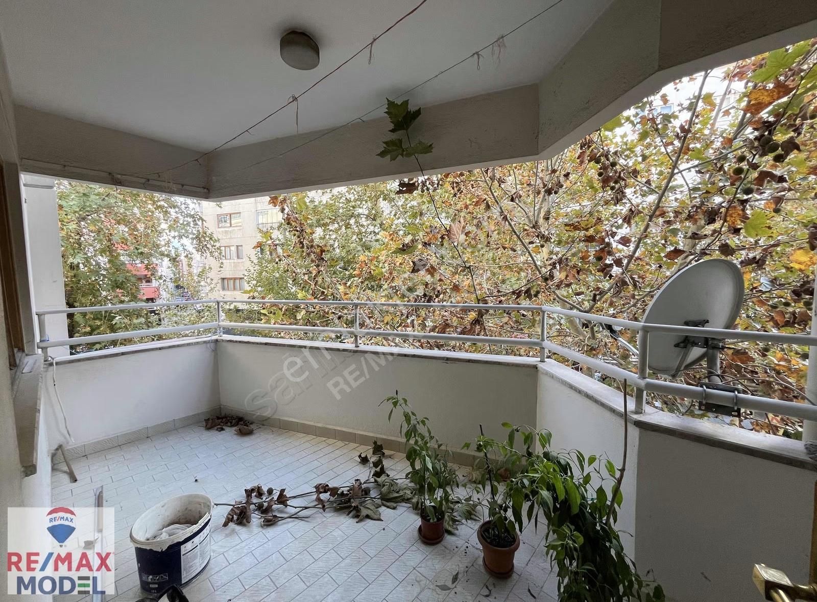 Remax Model Den Mimar Sinan Caddesinde 3+1 Ara Kat Satılık Daire - Görsel 2