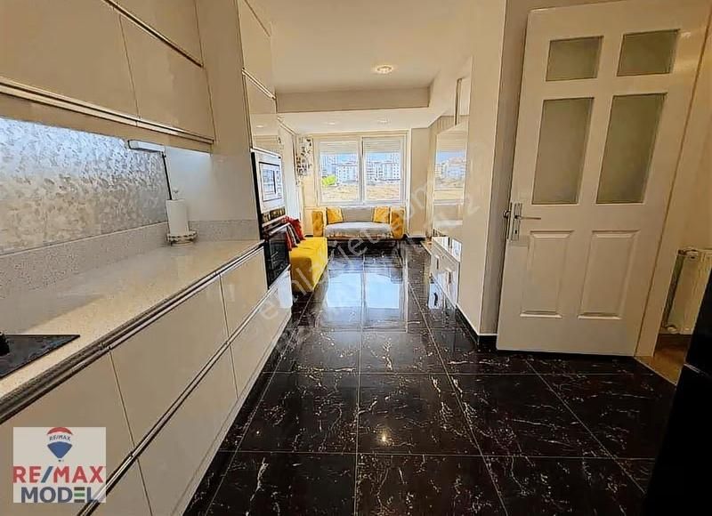 Yenişafak Da 155m² Tadilatsız Modern Konseptli 3+1 Kiralık Daire - Görsel 4