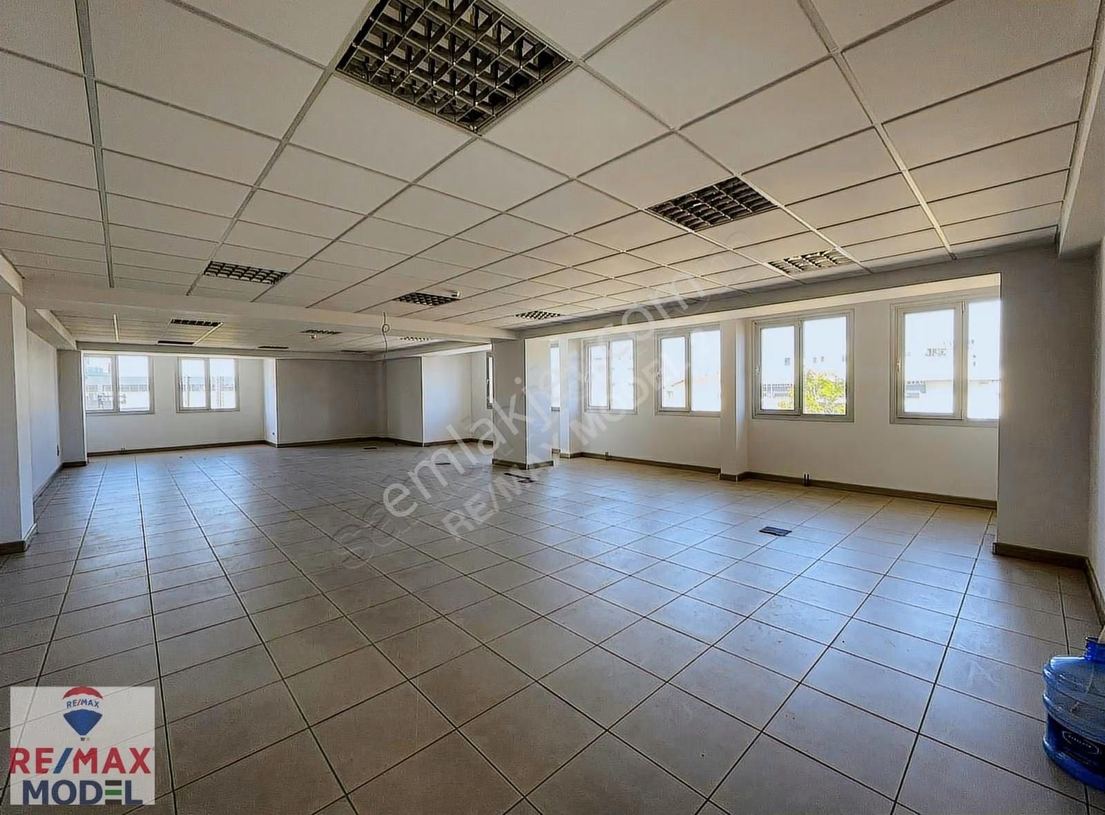 Ankara Asfaltı Üzerinde 2850m² Satılık İş Yeri - Görsel 27