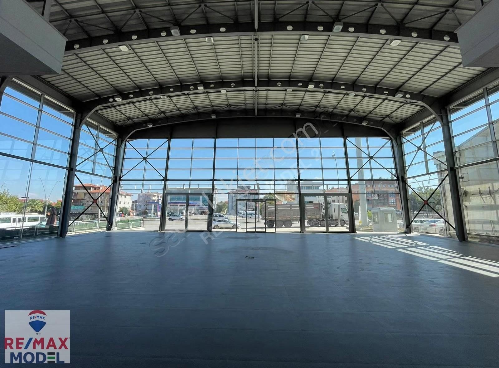 Ankara Asfaltı Üzerinde 2850m² Satılık İş Yeri - Görsel 20