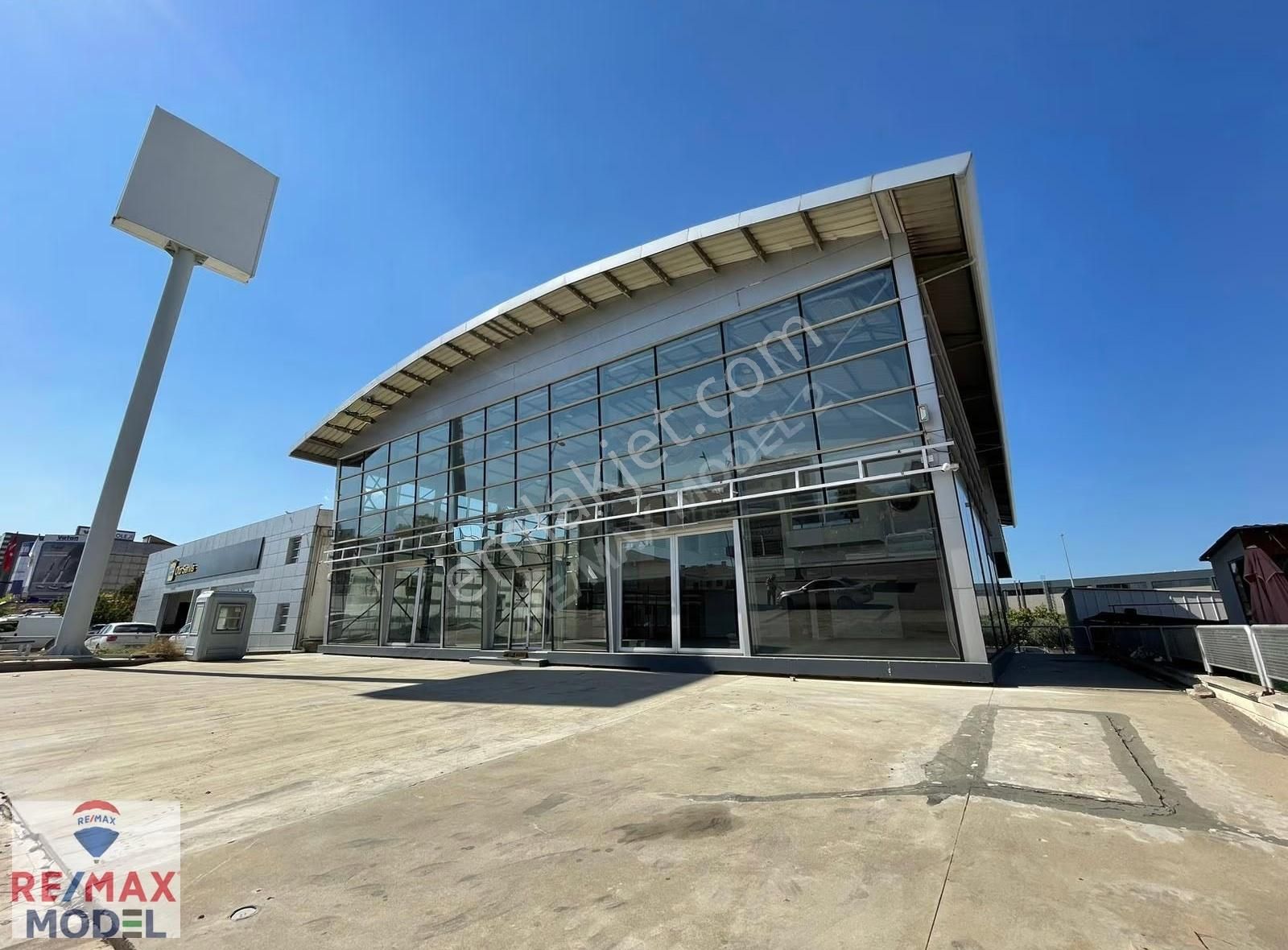 Ankara Asfaltı Üzerinde 2850m² Satılık İş Yeri - Görsel 9