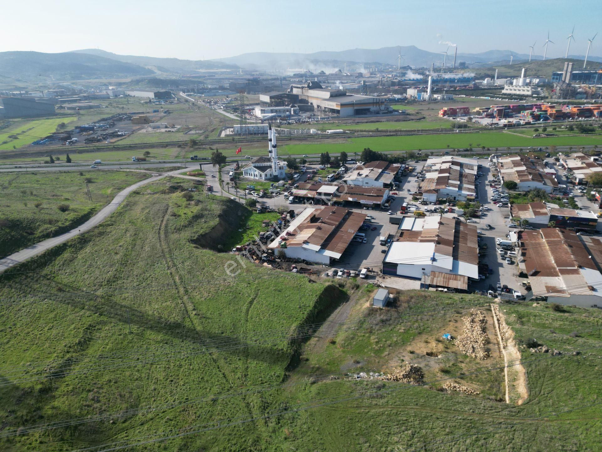 Aliağa Sanayisi'nde 1512 M2 Satılık Arsa