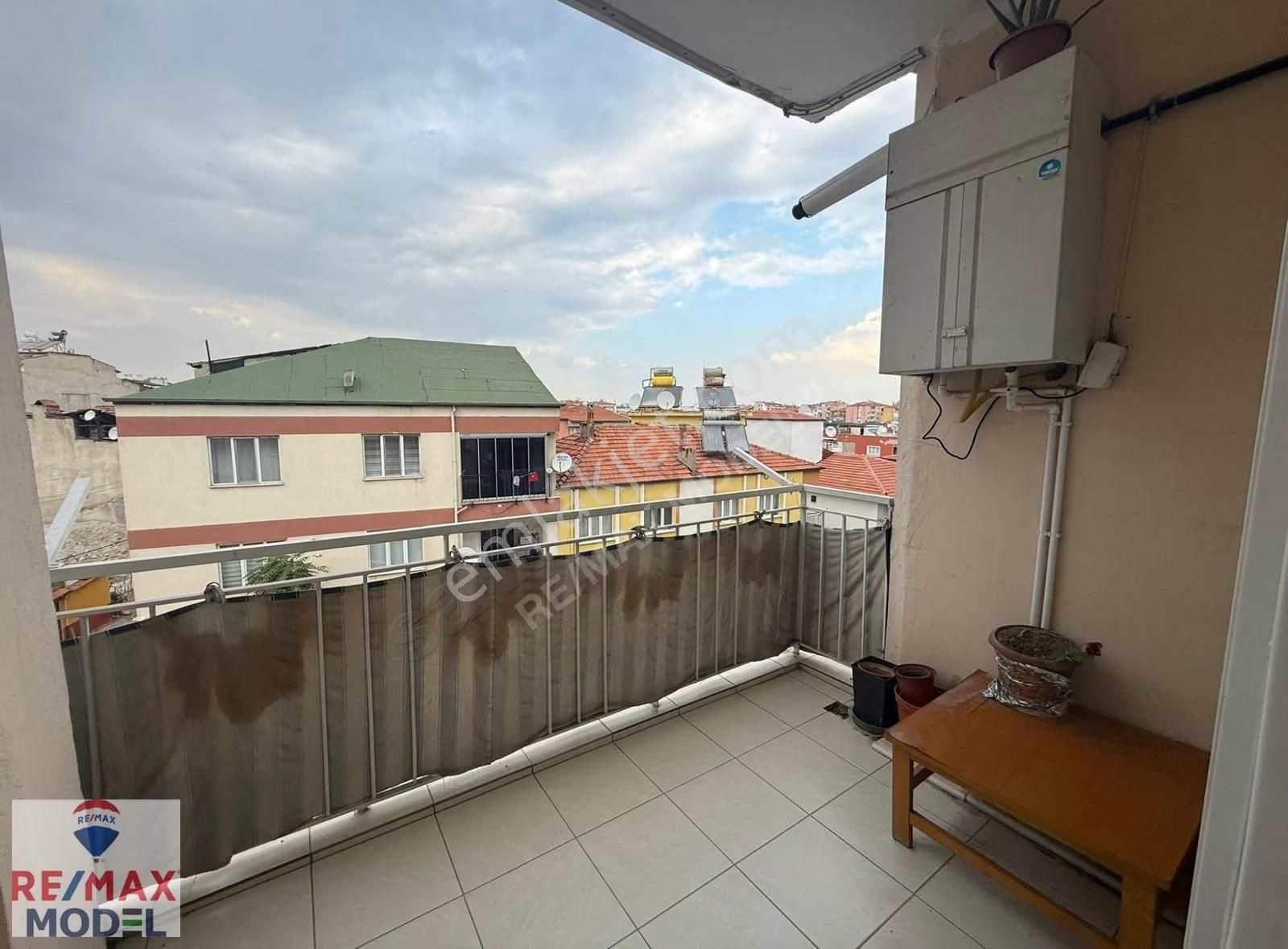 Recep Yazıcıoğlu Parkına Cepheli 3+1 Ara Kat Satılık Daire - Görsel 3