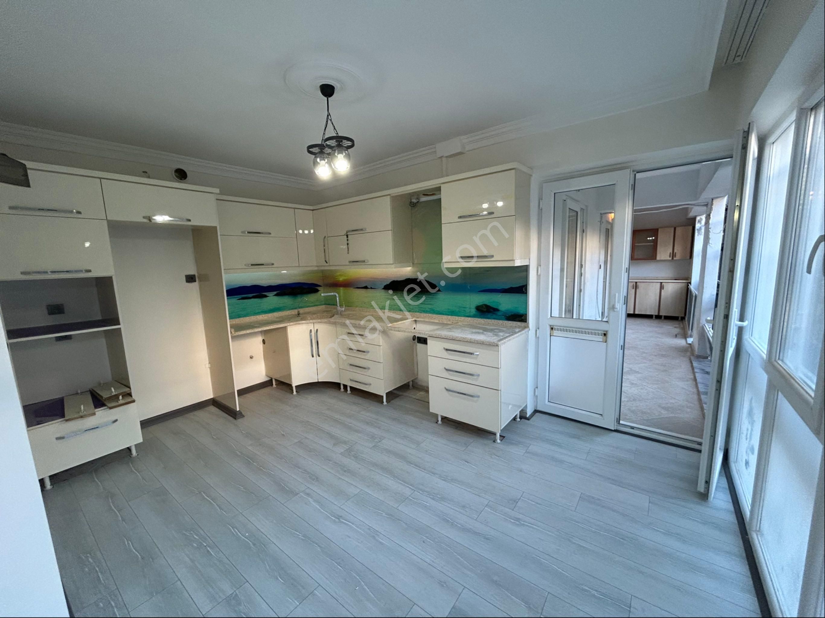 Altınkum Sahile 150 Mt Mesafede 2+1 Ayrı Mutfak Daire - Görsel 13