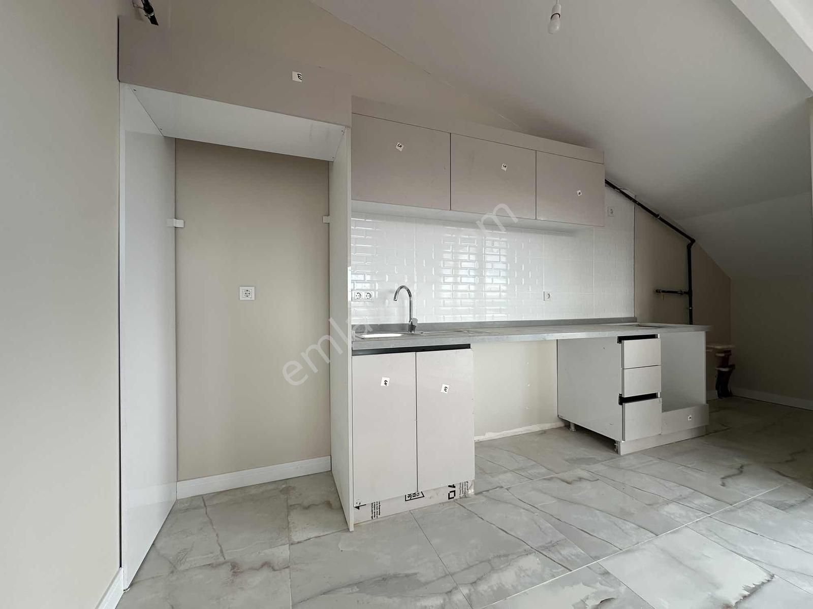 Bahçelievler Mh. Güvenlikli Sitede Geniş-ferah 4+1 Dublex Daire - Görsel 24