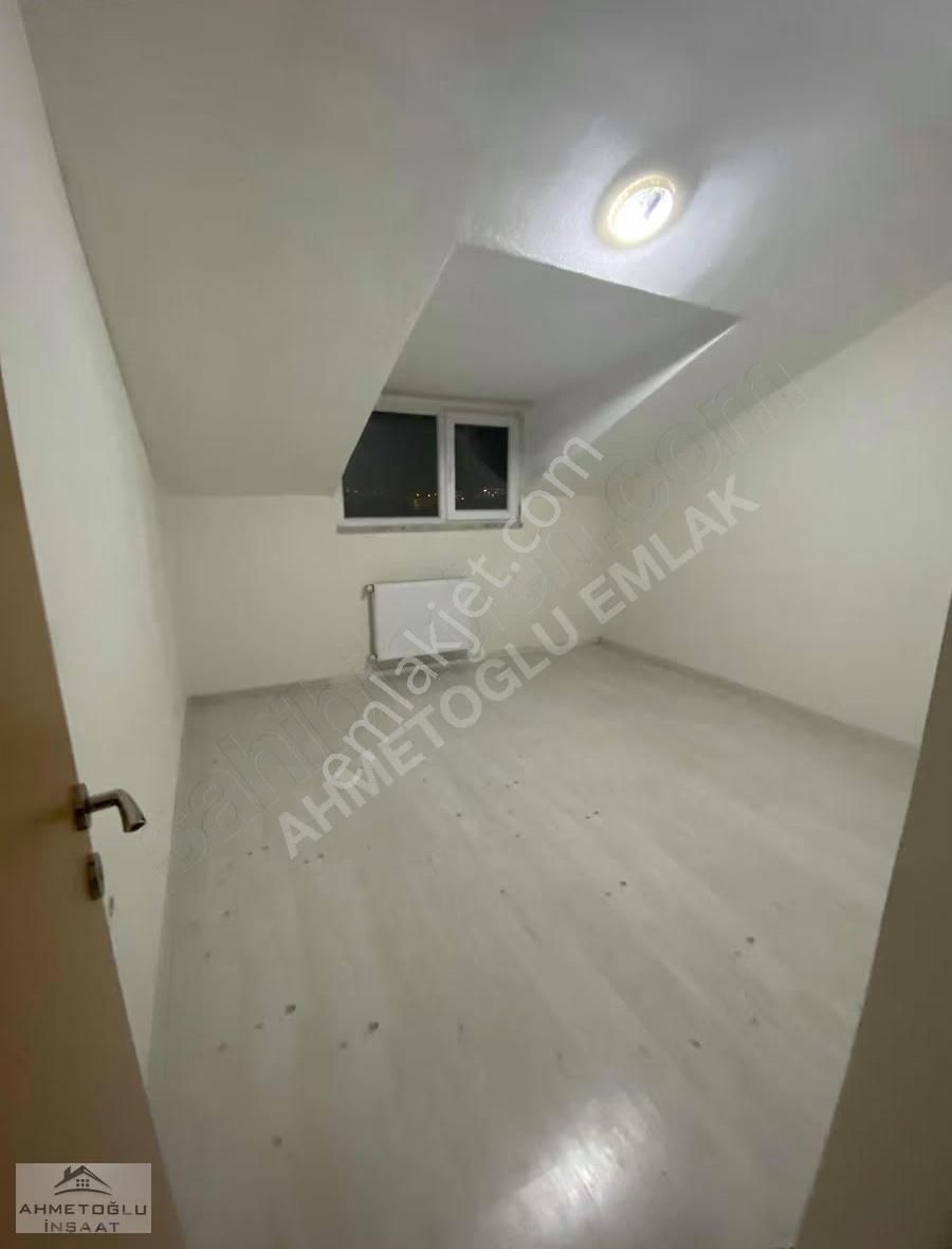 Ahmetoğlundan Mimarsinanda Teraslı 2+1 Kiralık Daire - Görsel 7