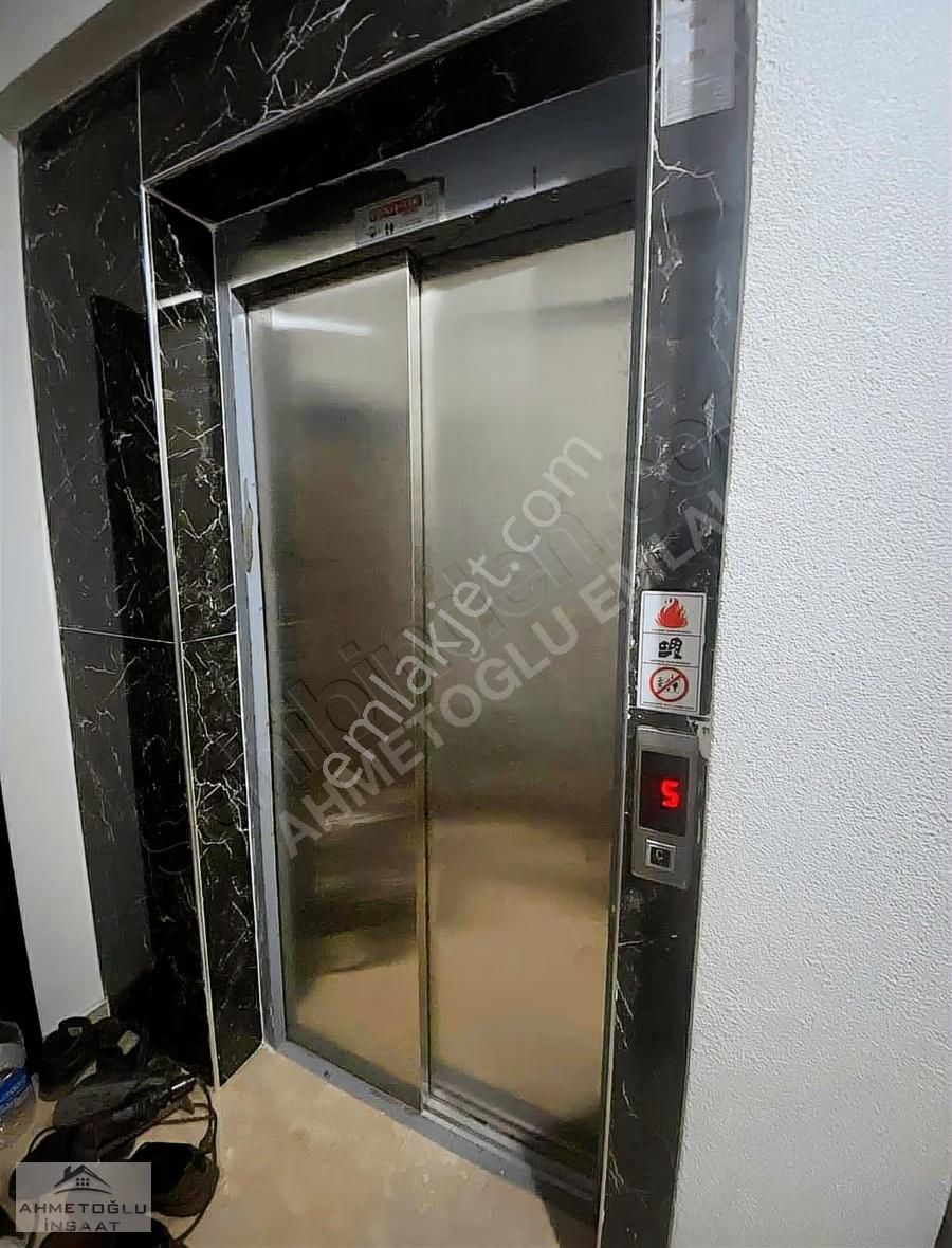 Ahmetoğlundan Mimarsinanda Teraslı 2+1 Kiralık Daire - Görsel 4