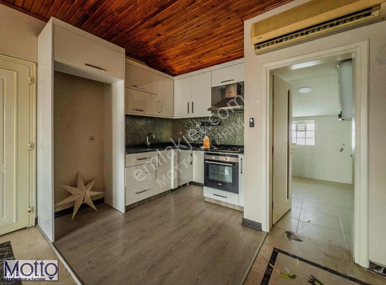 Eski Lara Yolunda (2+1 3+1 Kullanımlı ) Kiralık Daire - Görsel 6