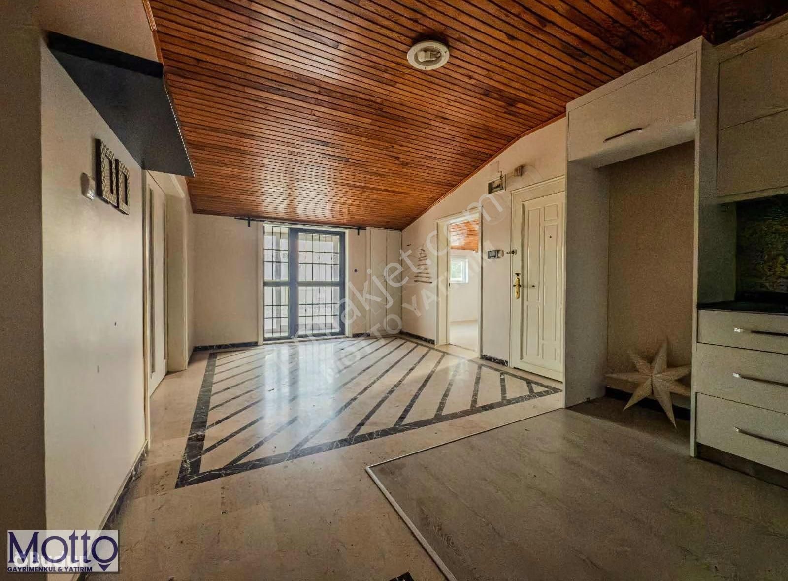 Eski Lara Yolunda (2+1 3+1 Kullanımlı ) Kiralık Daire - Görsel 2