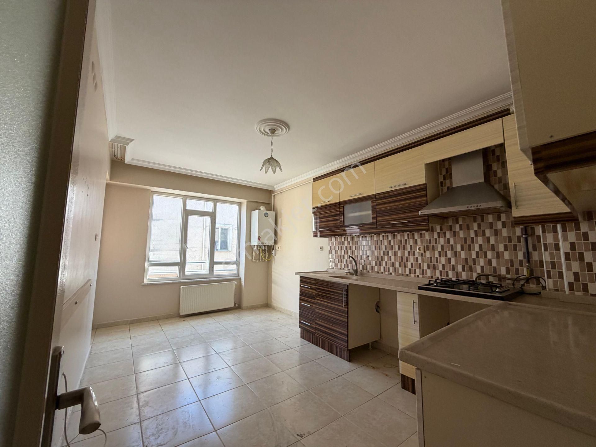 Akademi'den Espark Yakını Ara Kat Balkonlu Ebeveyn Banyolu 3+1 - Görsel 8