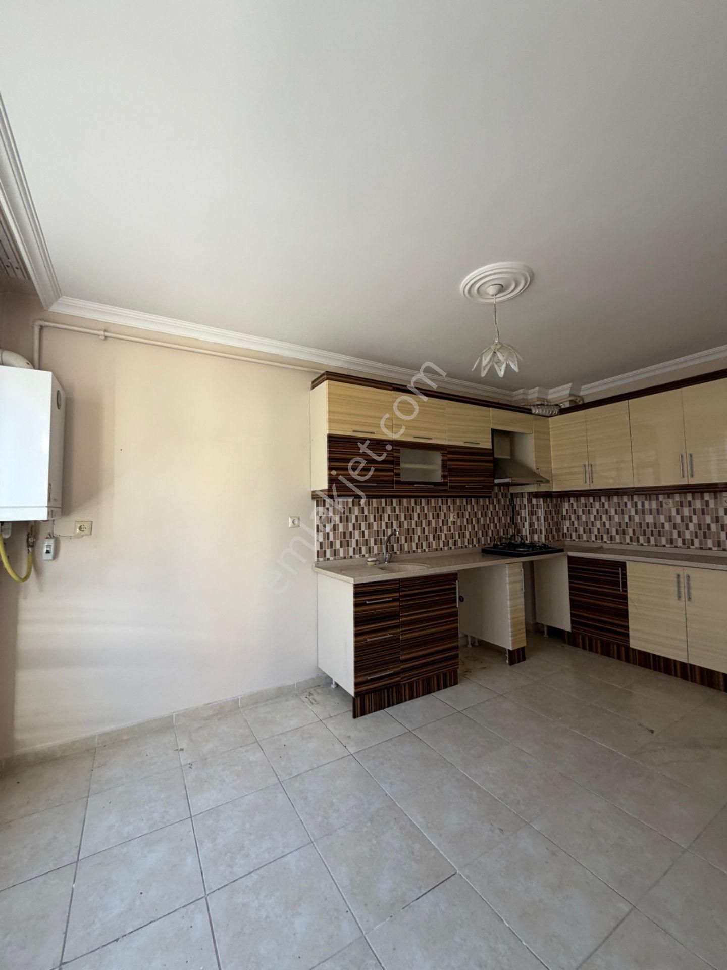 Akademi'den Espark Yakını Ara Kat Balkonlu Ebeveyn Banyolu 3+1 - Görsel 6