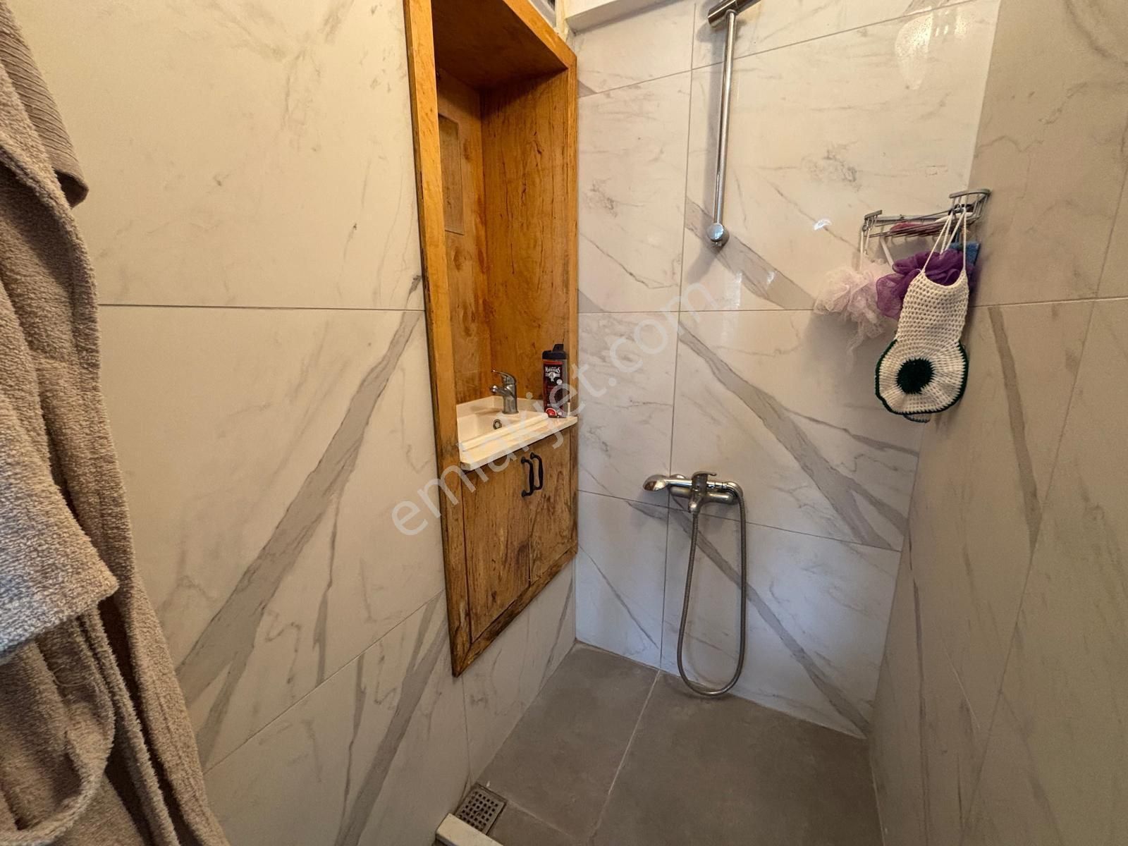 Alsancak Kahramanlarda Masrafsız Eşyalı 3+1 Satılık Daire! - Görsel 15