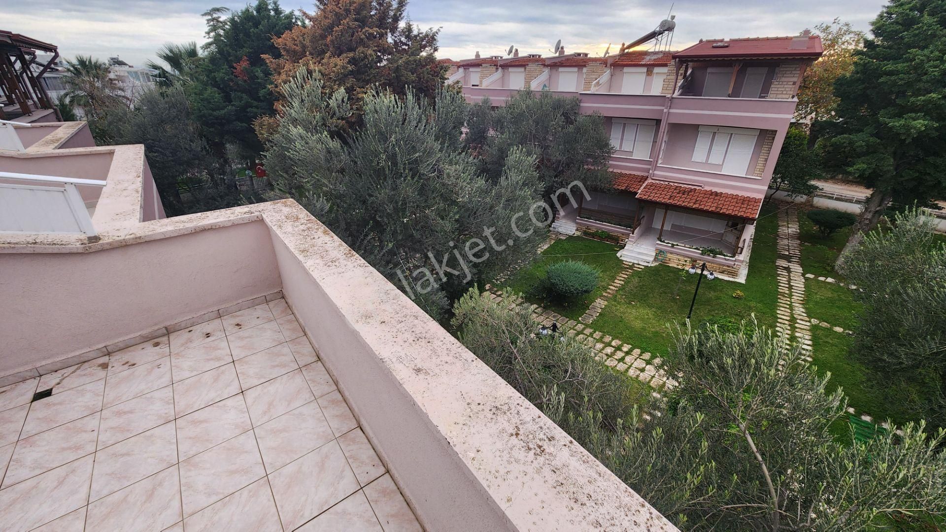 Akçay Porte Emlak'tan Güre'de Satılık Villa - Görsel 7