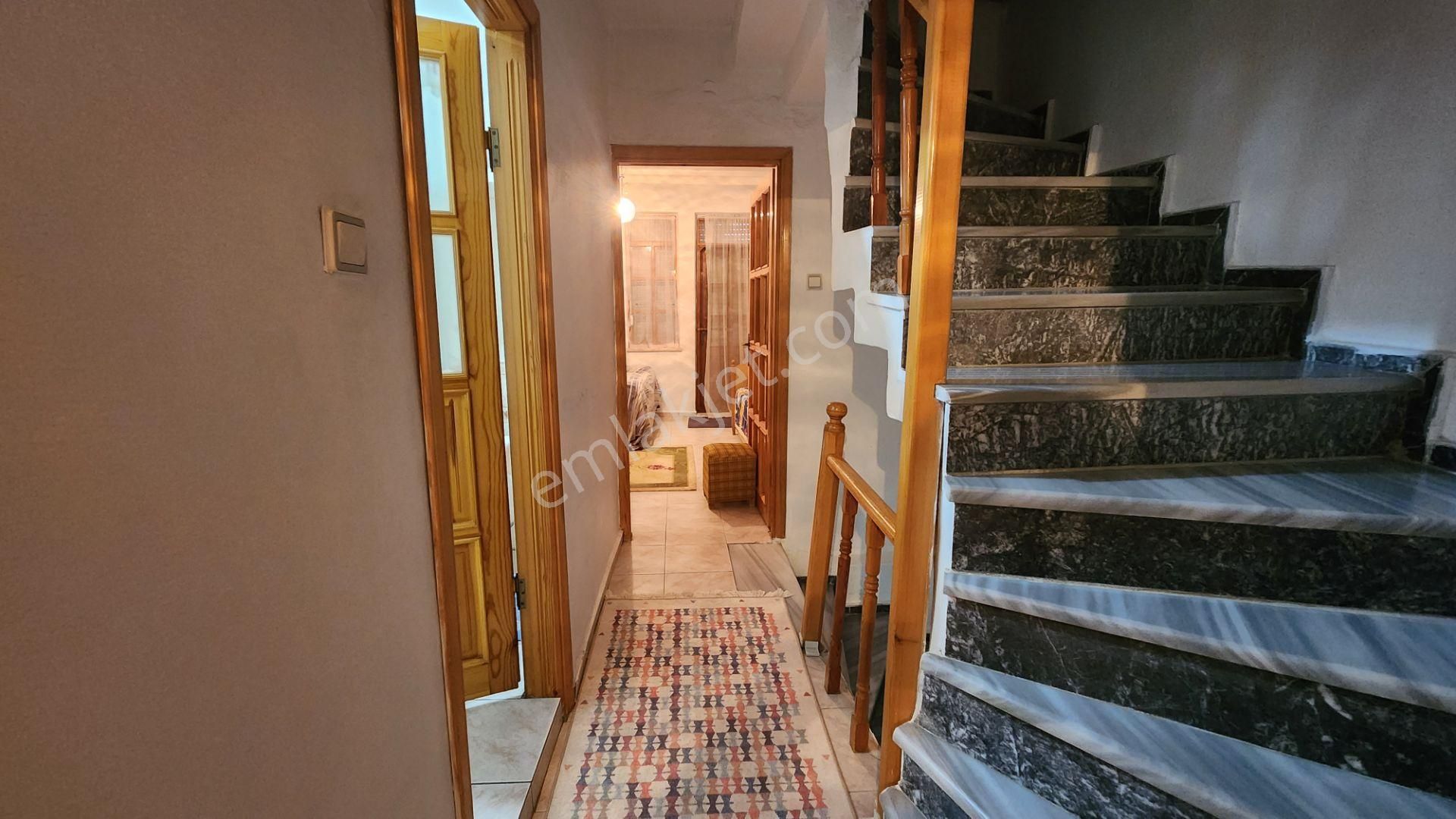 Akçay Porte Emlak'tan Güre'de Satılık Villa - Görsel 15