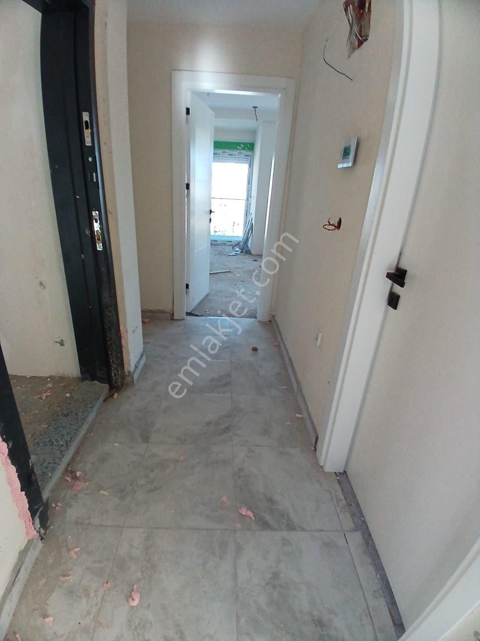 Ilıca Bölge Trafik Arkası Satılık Ara Kat 2+1 Sıfır Daire - Görsel 3